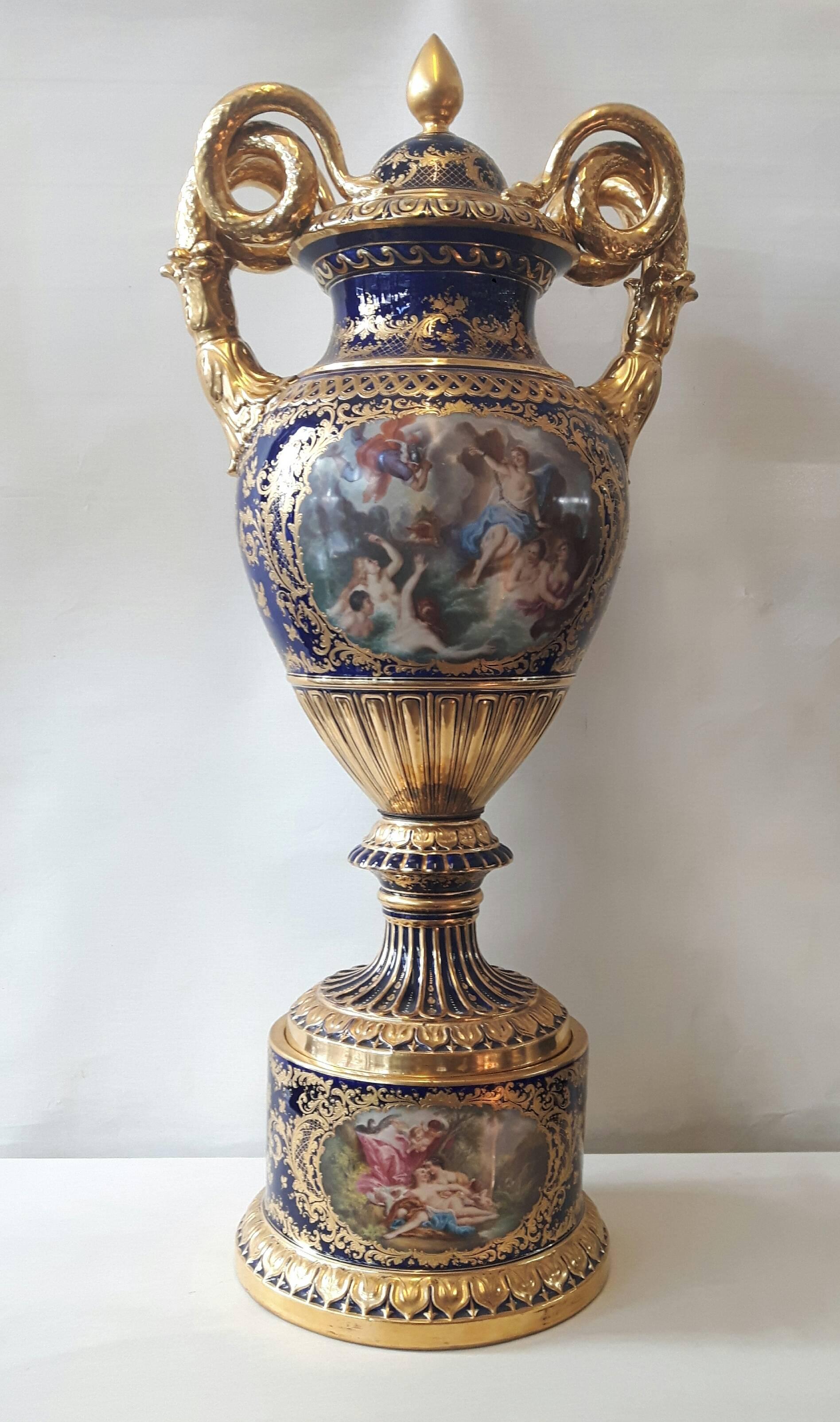 Large 19th Century Finely Painted Large Vienna Vase and Cover For Sale 5