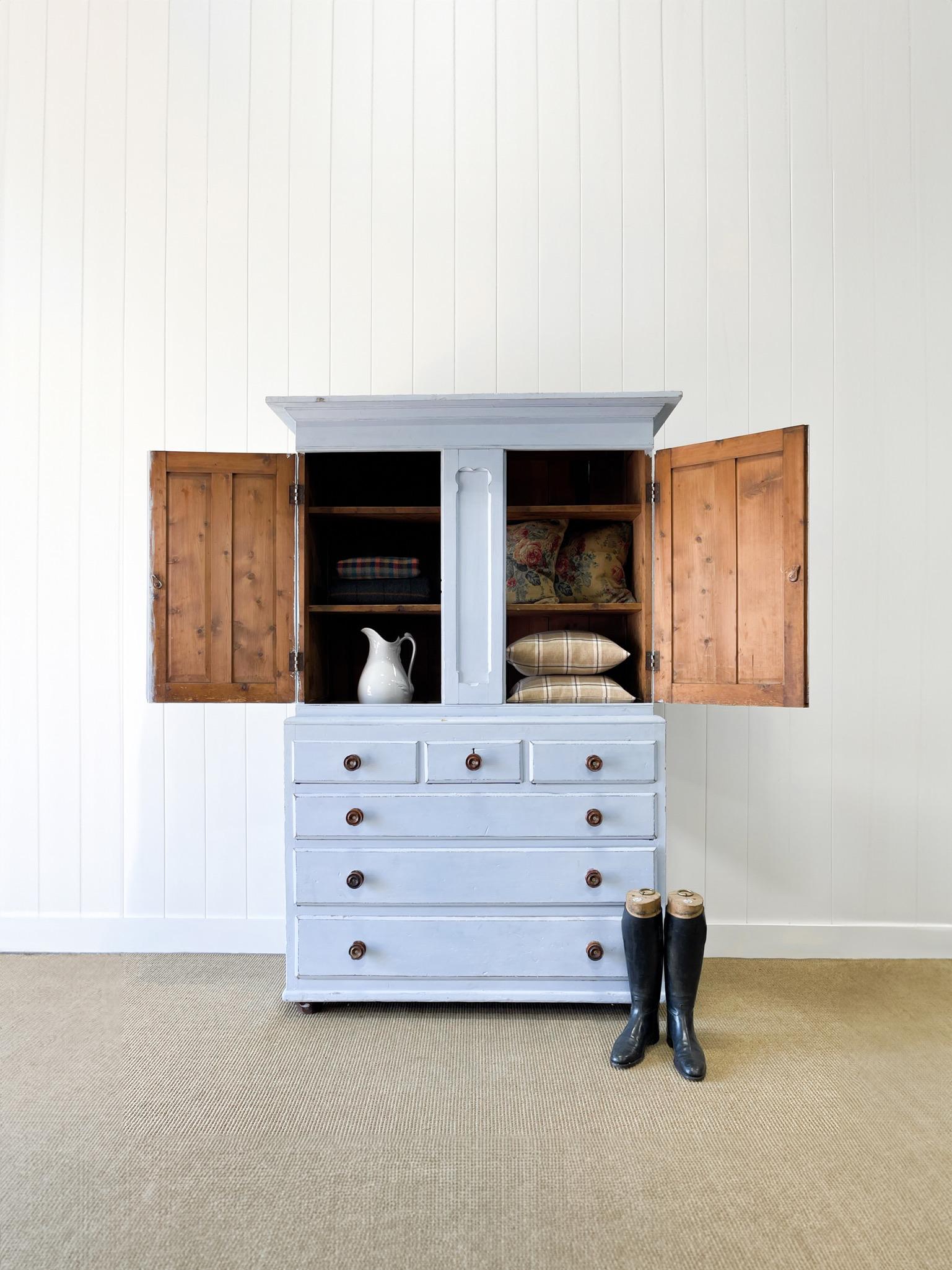 A Large 19th Century Painted Blue English Pine Linen Press  For Sale 7