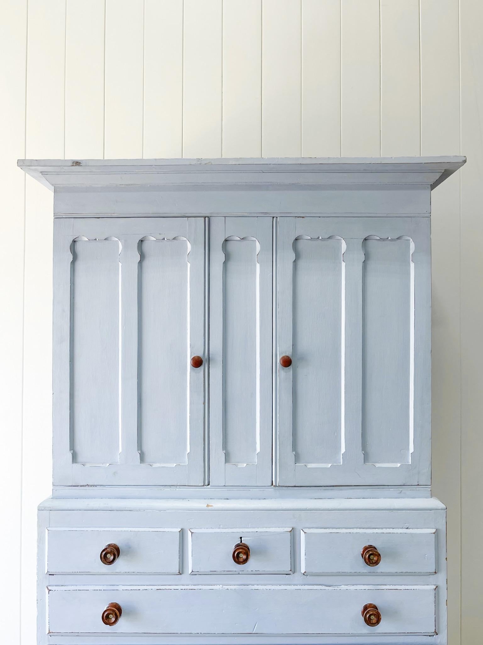 A Large 19th Century Painted Blue English Pine Linen Press  For Sale 13