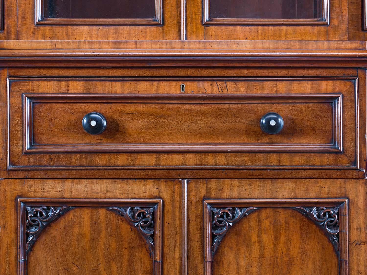 English Large 19th Century Victorian Breakfront Bookcase with Integral Secretaire For Sale