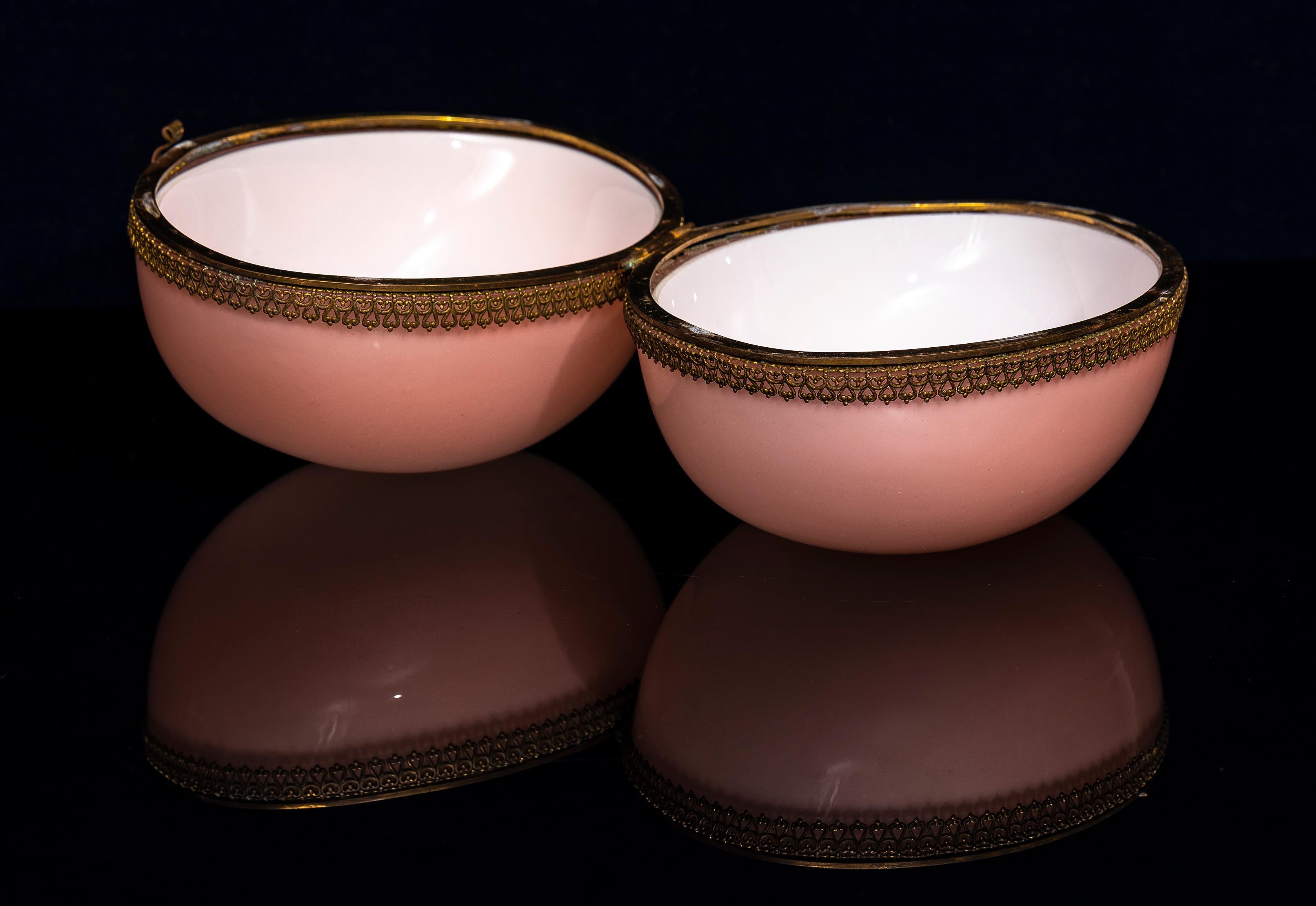 A Large 20th C. French Ormolu Mounted Pink Opaline Egg Form Covered Box In Good Condition In New York, NY
