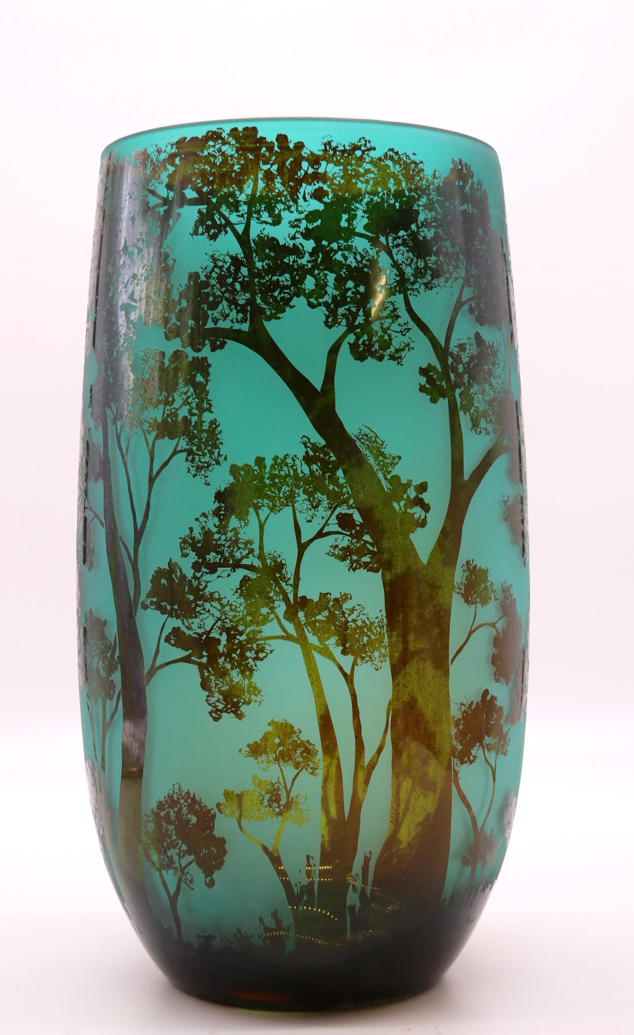 A large 20th century cameo glass vase decorated with an intricate woodland scene 2