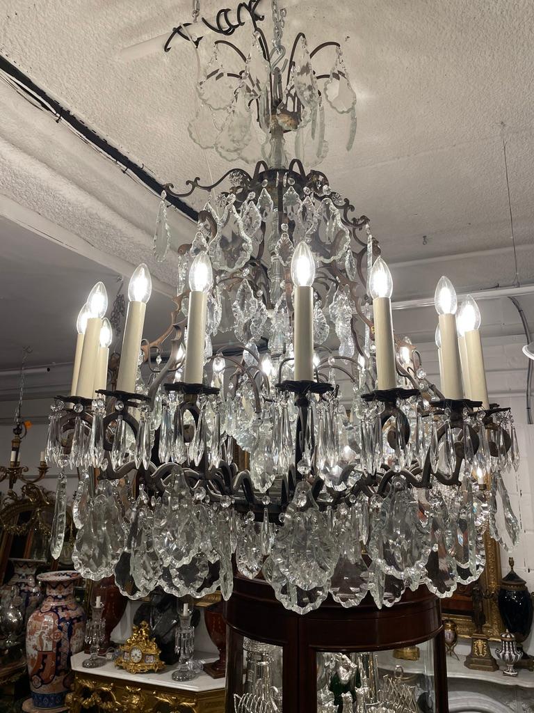 French Large 20th Century Cut-Crystal 18 Arm Chandelier For Sale