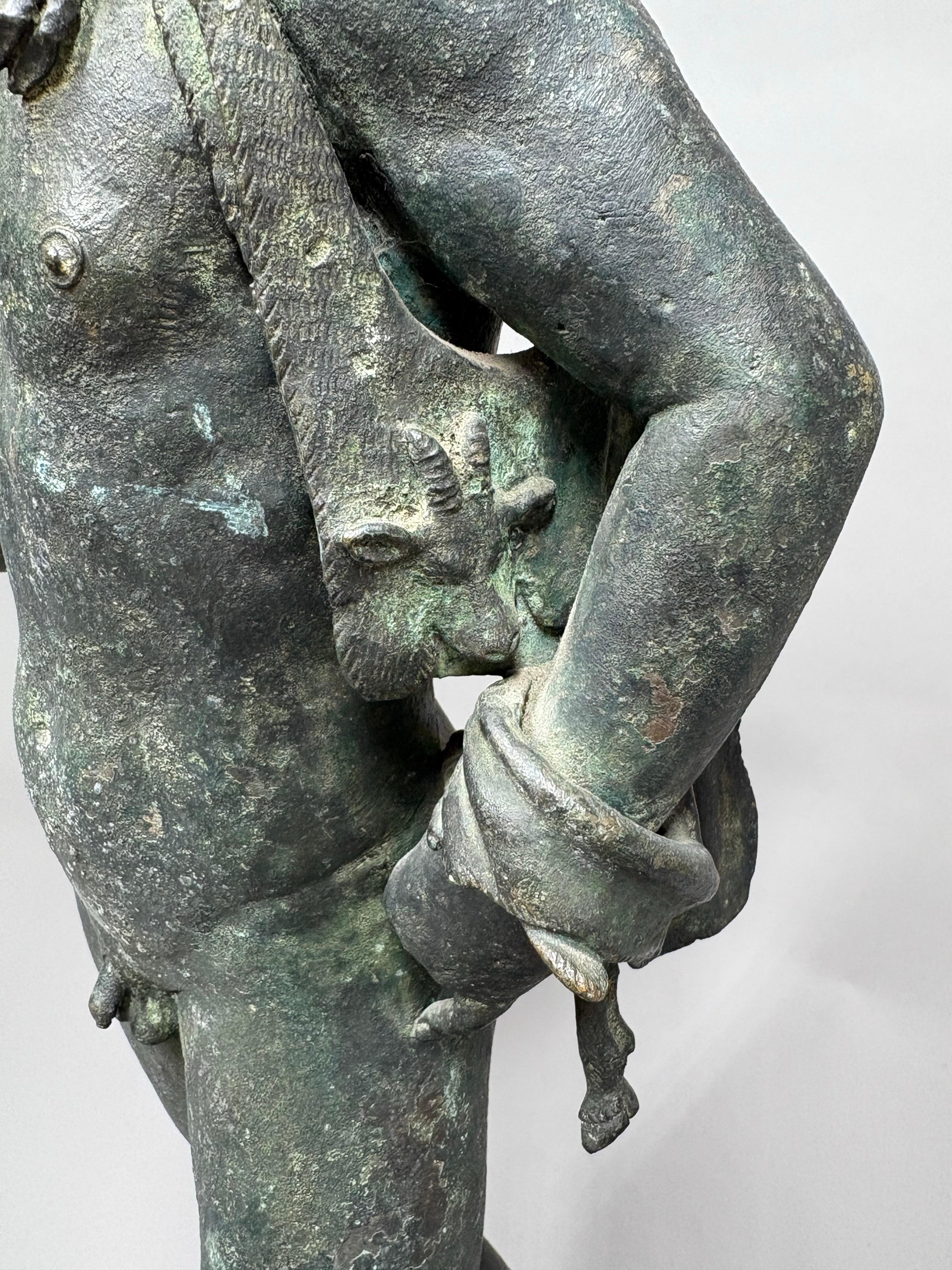 A large 23 1/2-inch high 19th century Grand Tour bronze model of Narcissus in vendita 3
