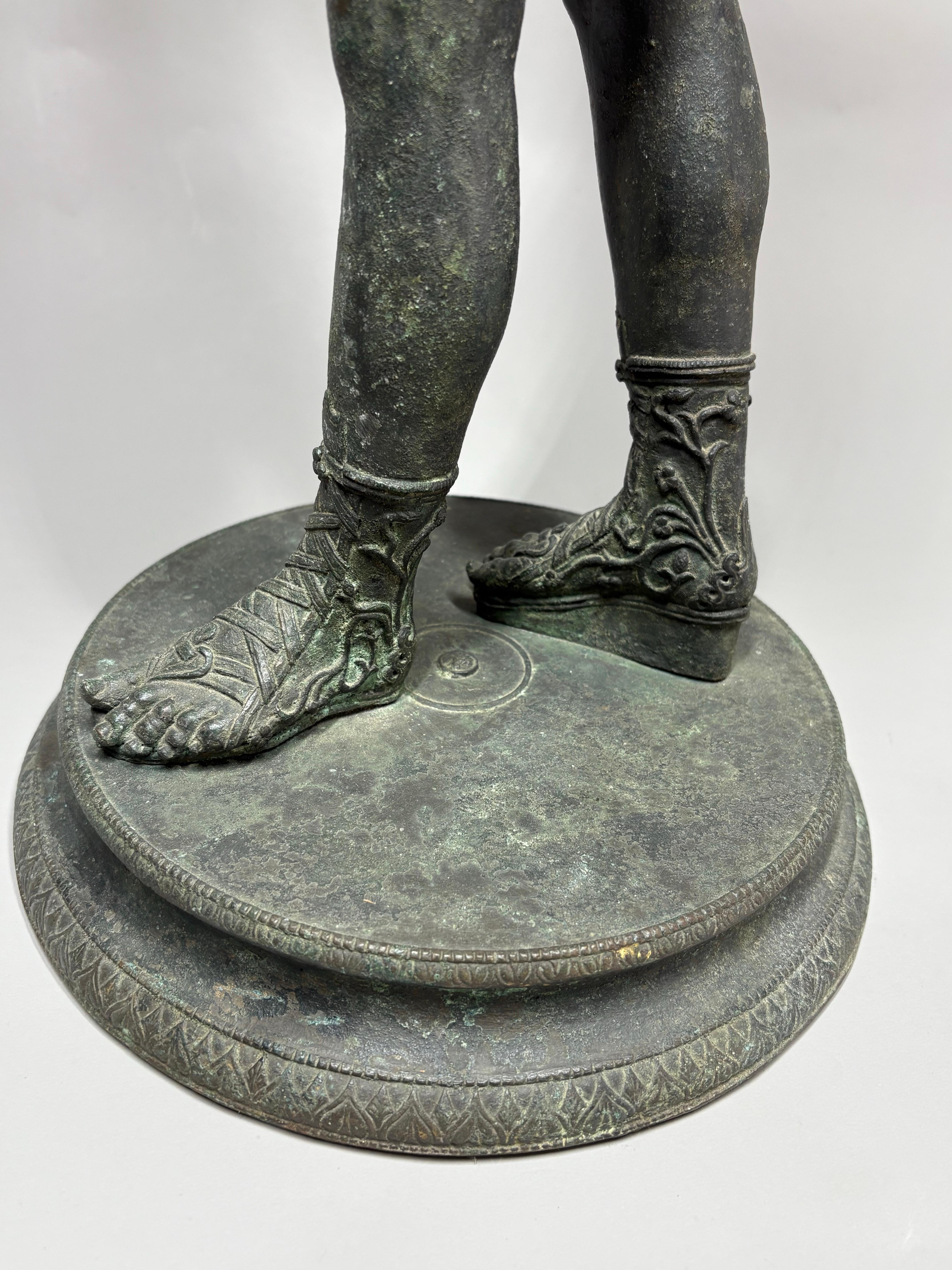 A large 23 1/2-inch high 19th century Grand Tour bronze model of Narcissus in vendita 9
