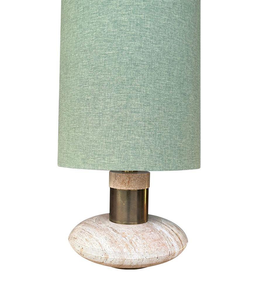Mid-Century Modern A large 70s elliptical Italian travertine and brass lamp by Fratelli Mannelli For Sale