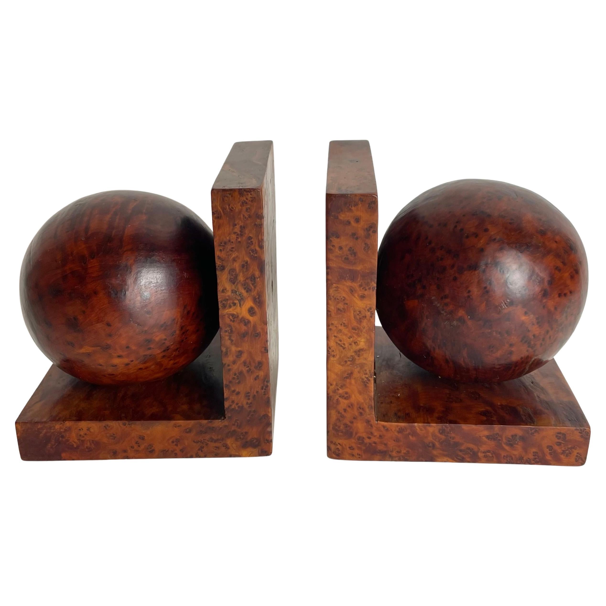 A large and elegant pair of thuja root bookends. Art deco, 1930s
