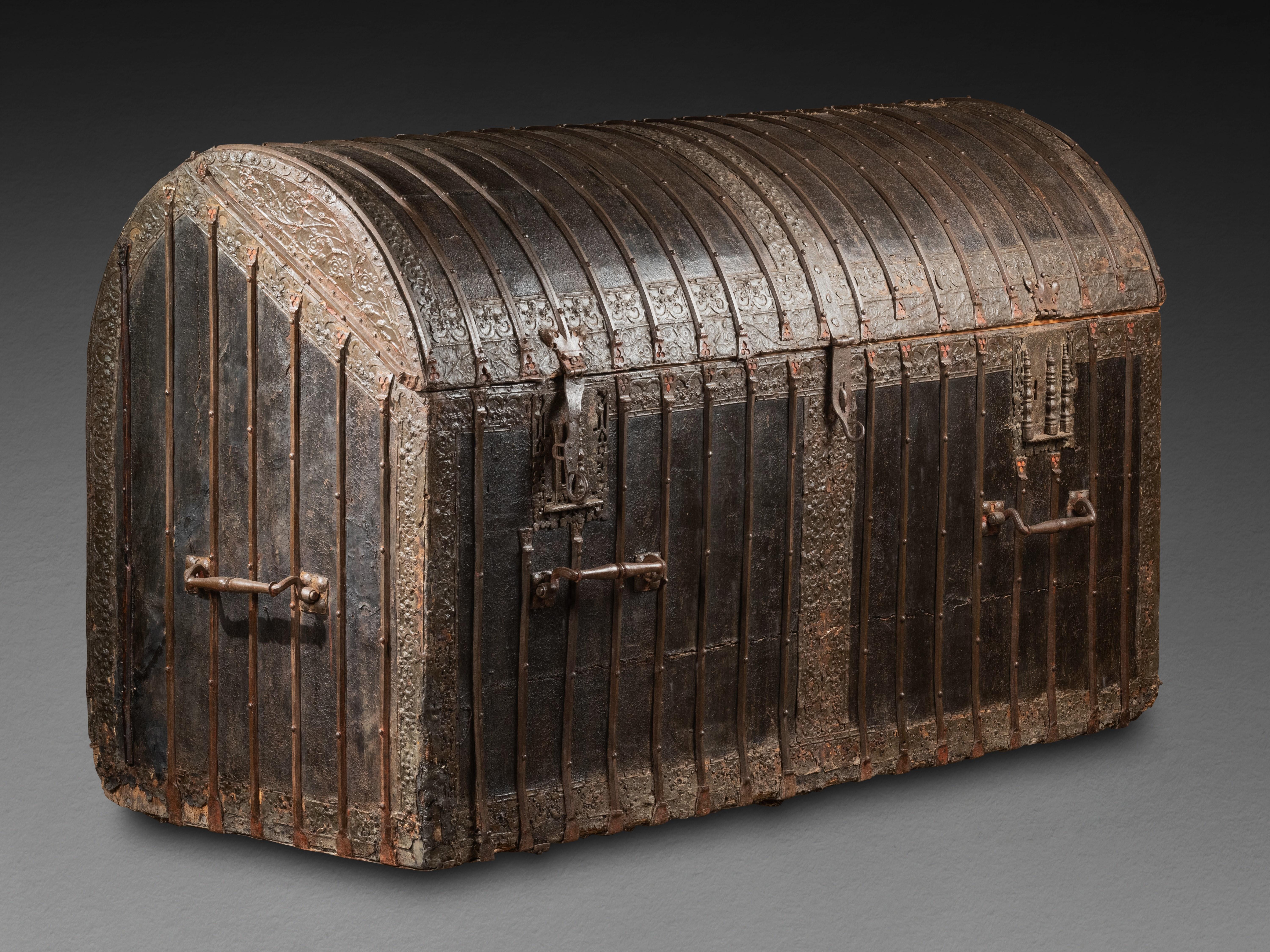 A large and exceptional 15th c.  Gothic leather and iron bound travelling chest For Sale 1