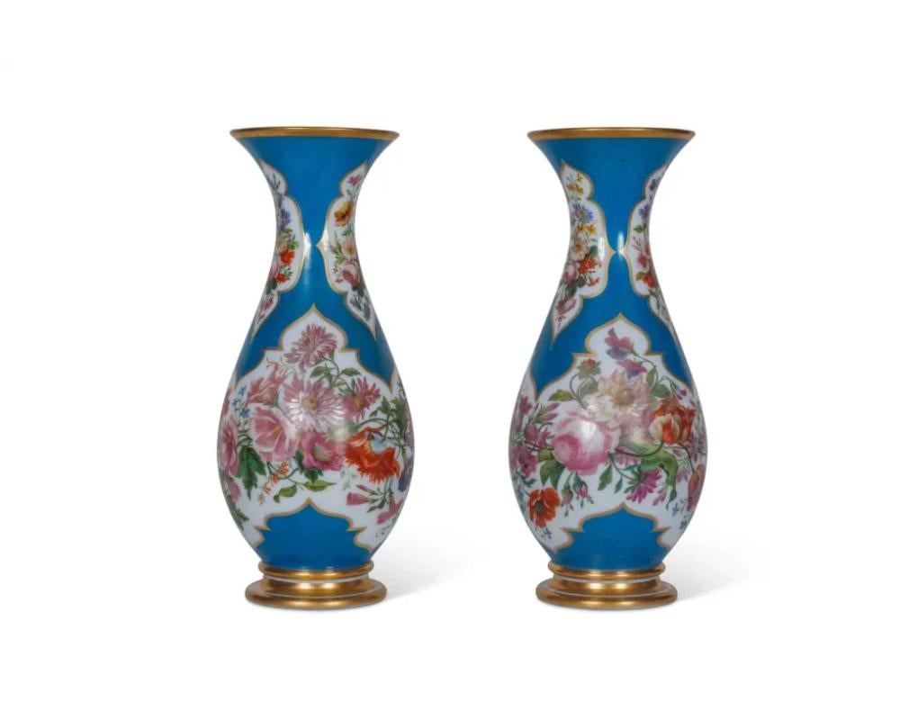 Francese A Large and Exquisite Pair of French Baccarat Opaline Glass Vases in vendita