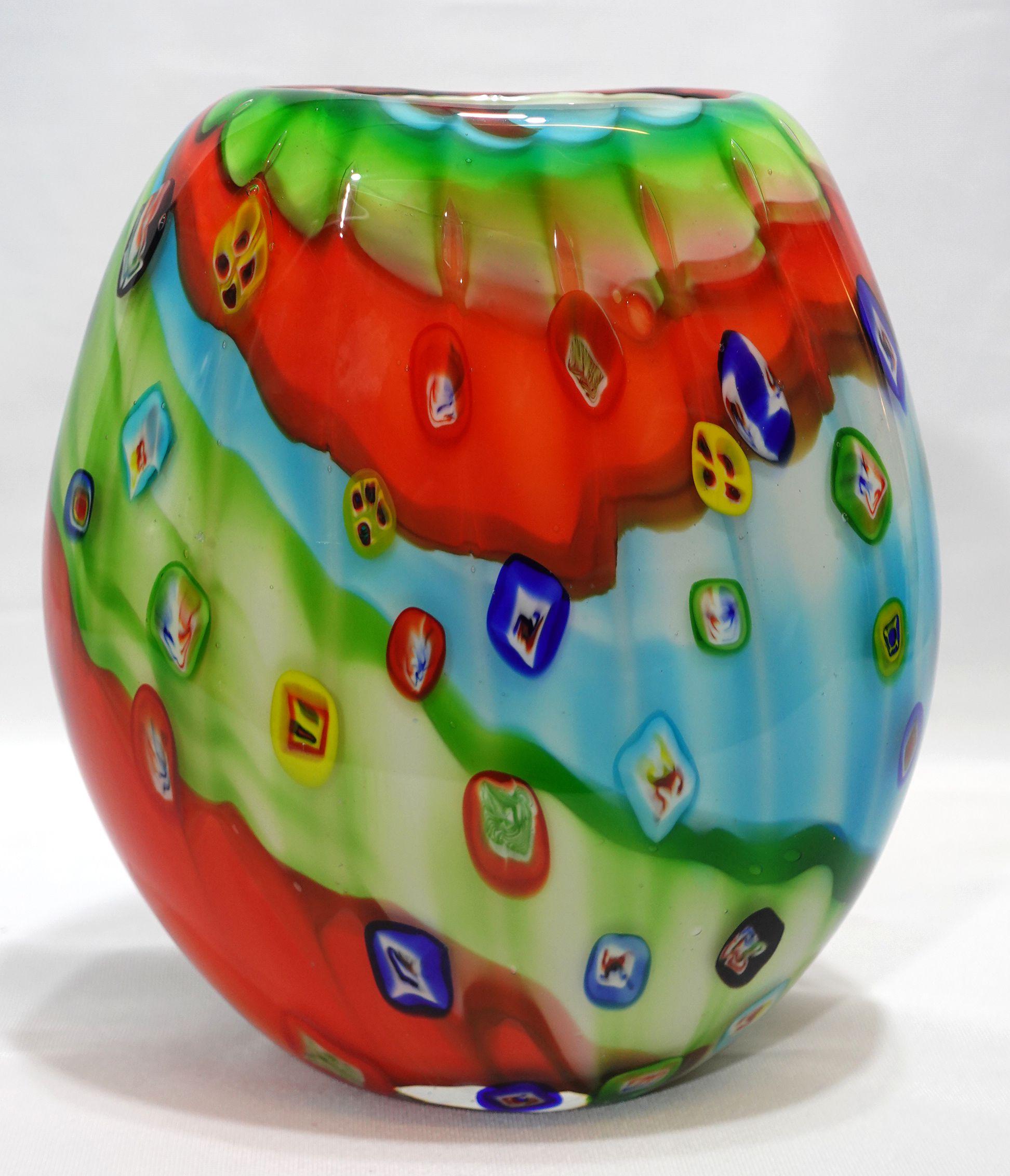 20th Century A Large and Heavy Murano Hand Blown Murrine Glass Vase For Sale