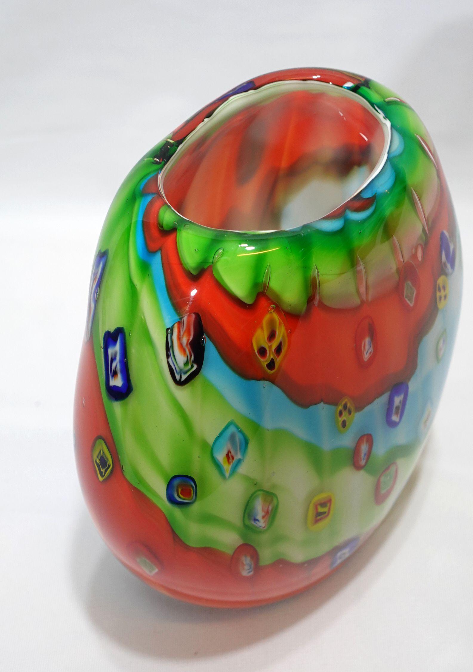 A Large and Heavy Murano Hand Blown Murrine Glass Vase For Sale 2