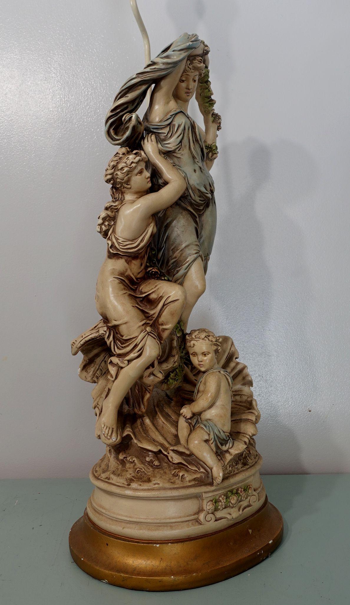 French Large and Heavy Vintage Italian Figural Group Lamp For Sale