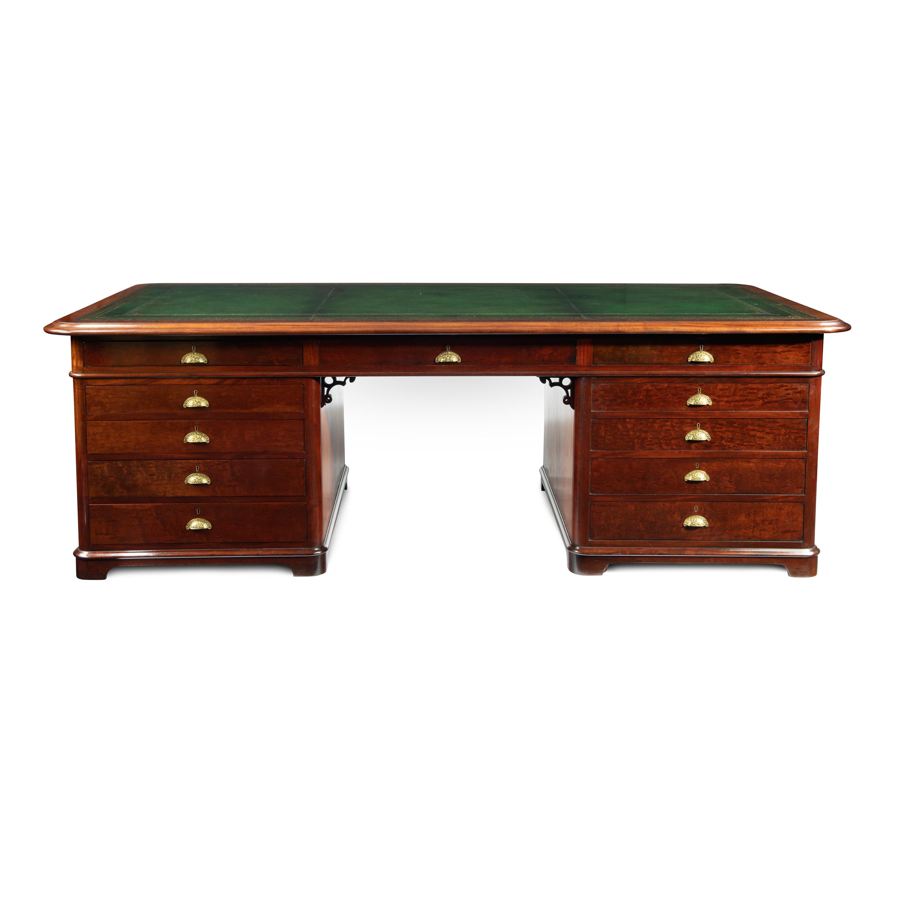 Large and Imposing Victorian Mahogany Partners’ Desk For Sale 4