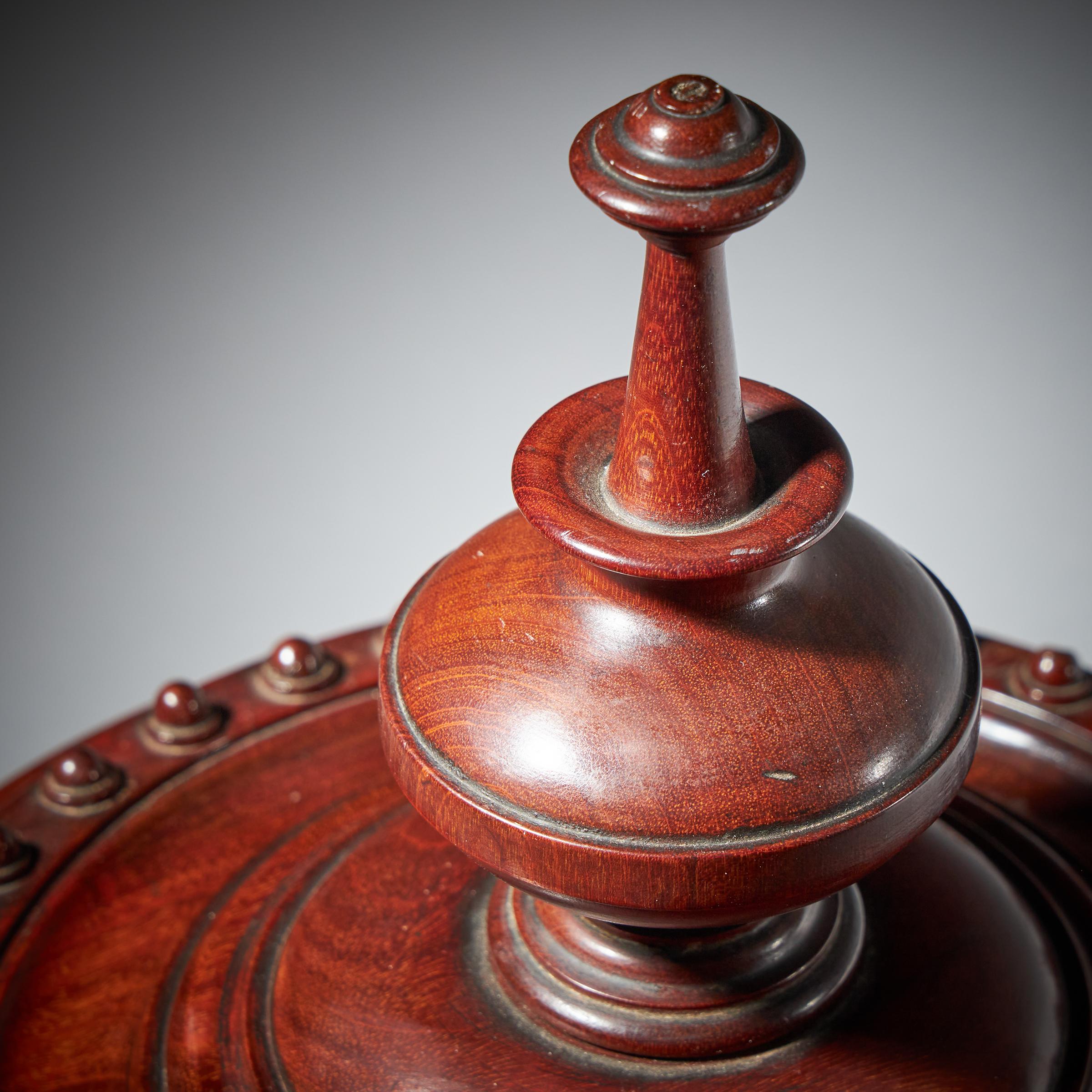 A Large and impressive 19th Century Dutch Mahogany Turned Circular Box For Sale 6