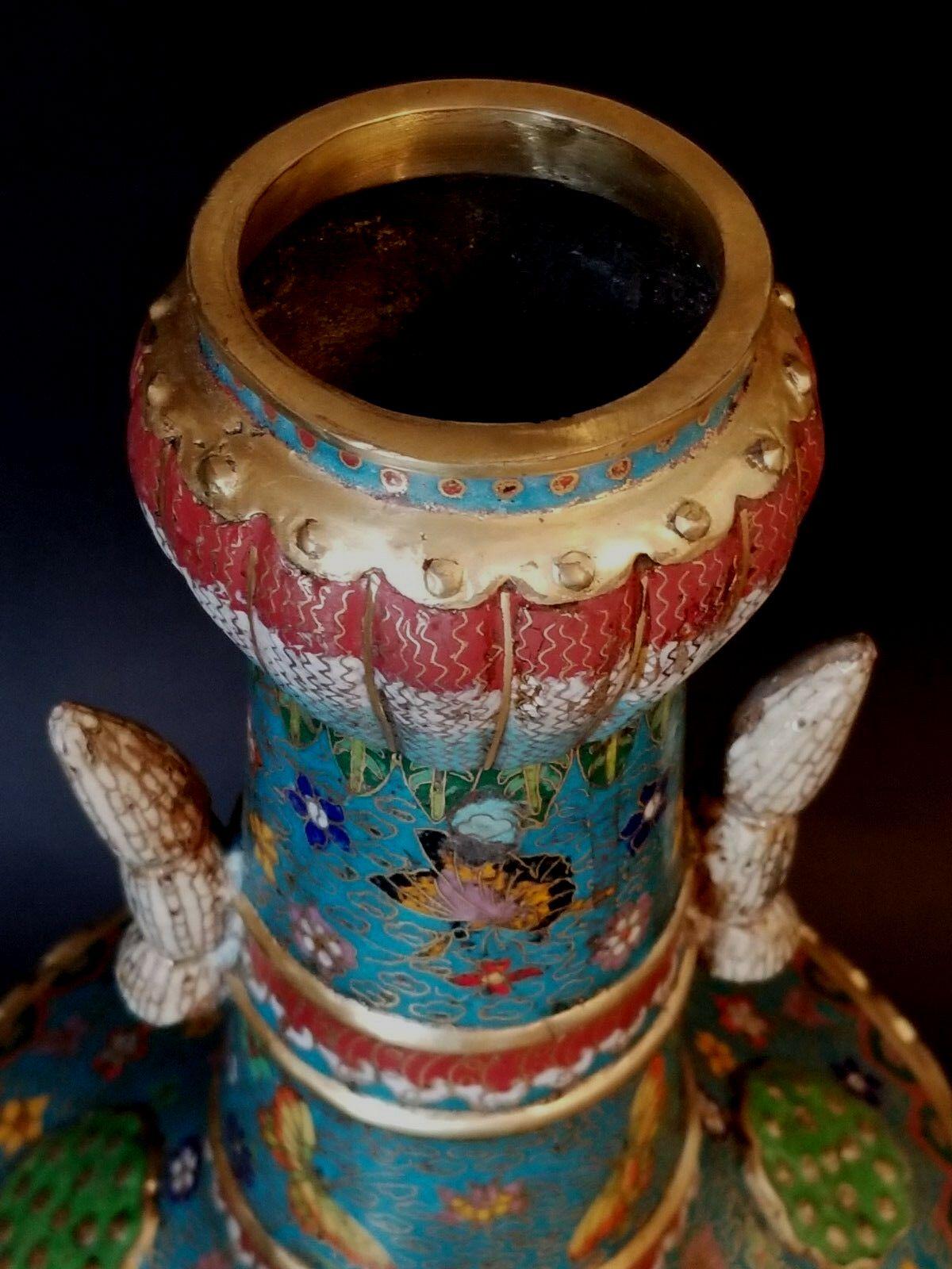 Large and Impressive Chinese Cloisonné Enamel Vase, 19th Century 3