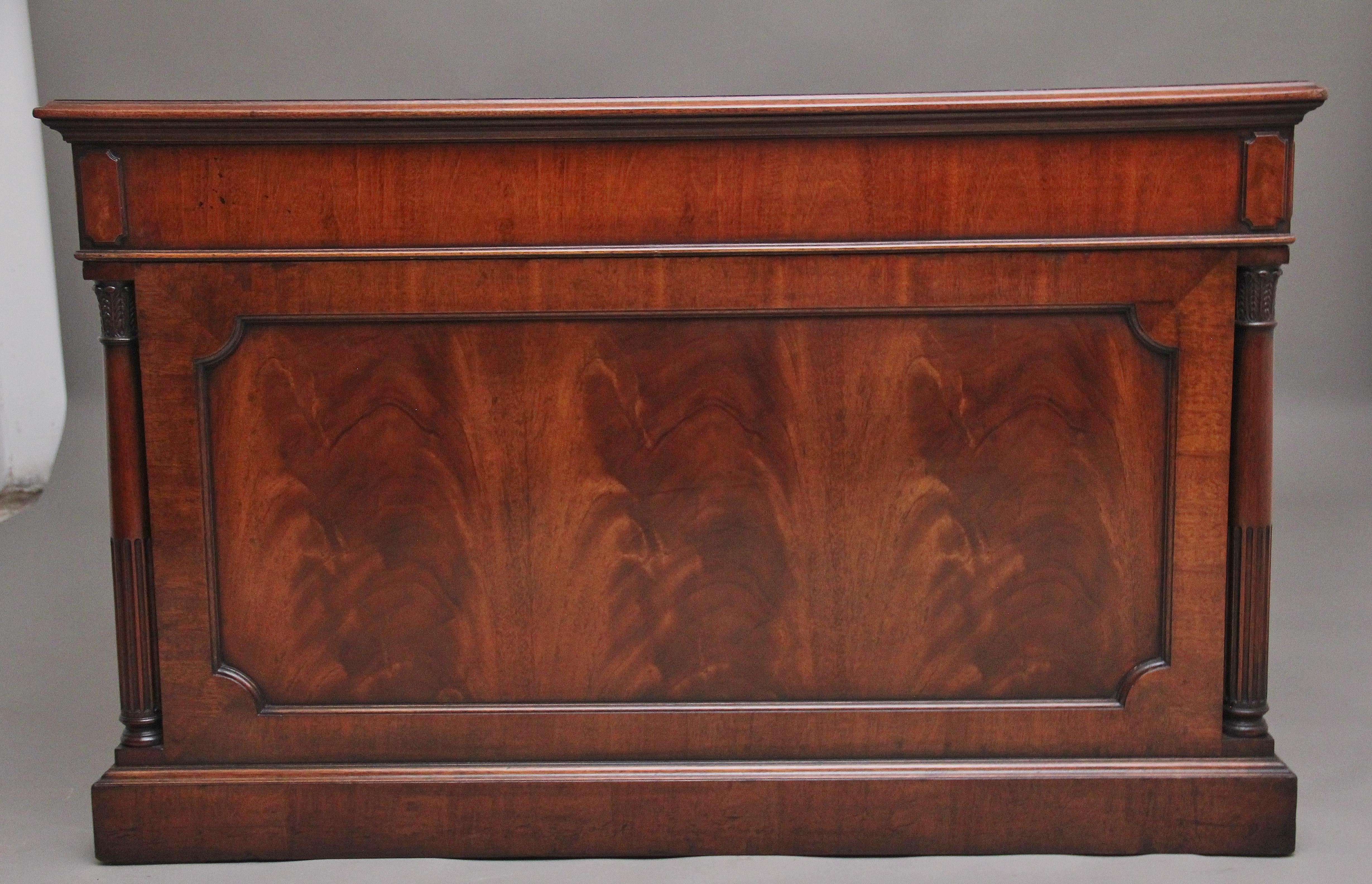 Large and Impressive Early 20th Century Mahogany Desk For Sale 3
