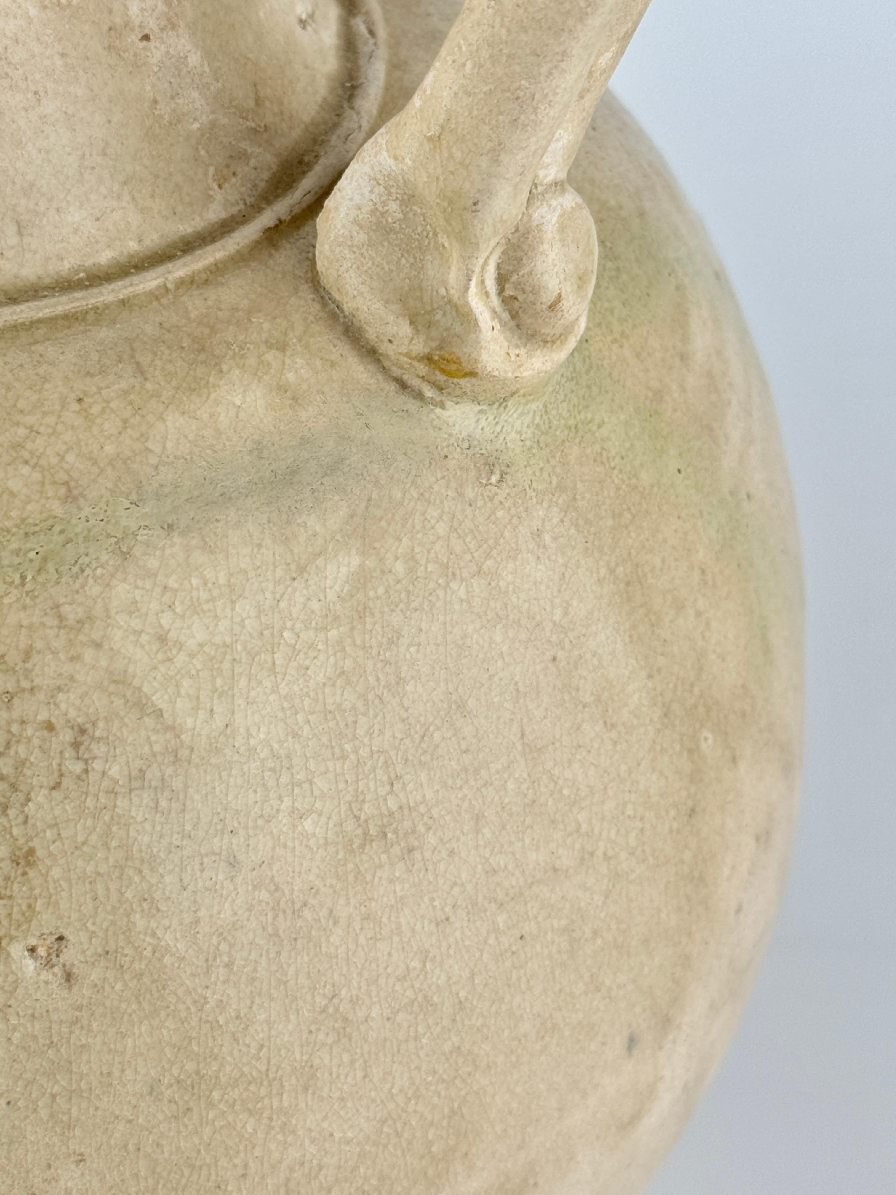 A Large and Rare Straw-Glazed Pottery Amphora, Tang Dynasty For Sale 1