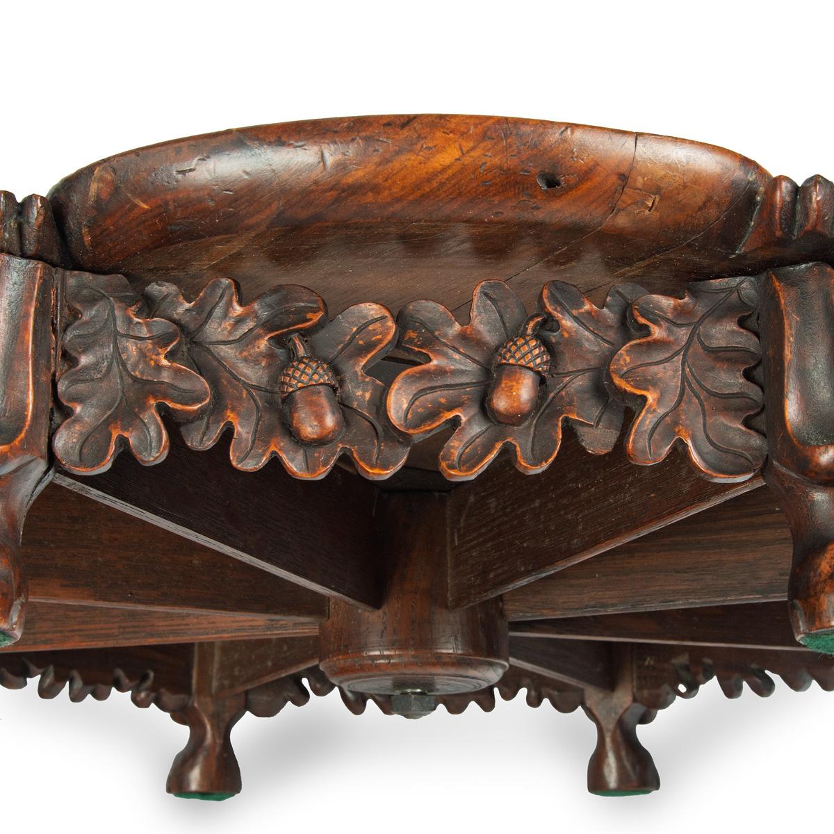 Un grand bois de padouk anglo-indien Lazy Susan Bon état - En vente à Lymington, Hampshire