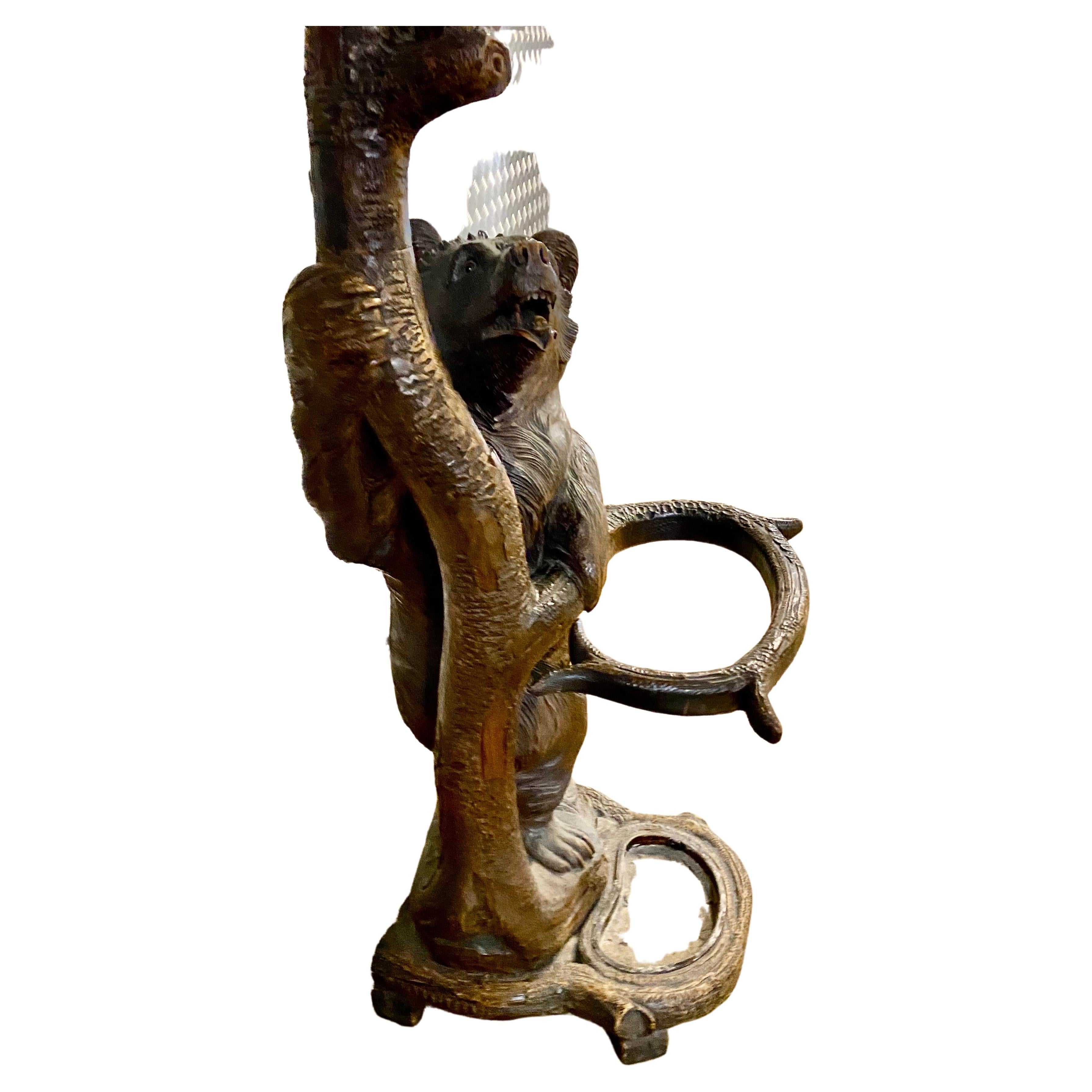 A Large Antique 'Black Forest' carved wood Bear Hall Coat Stick Stand Circa 1880 For Sale 7