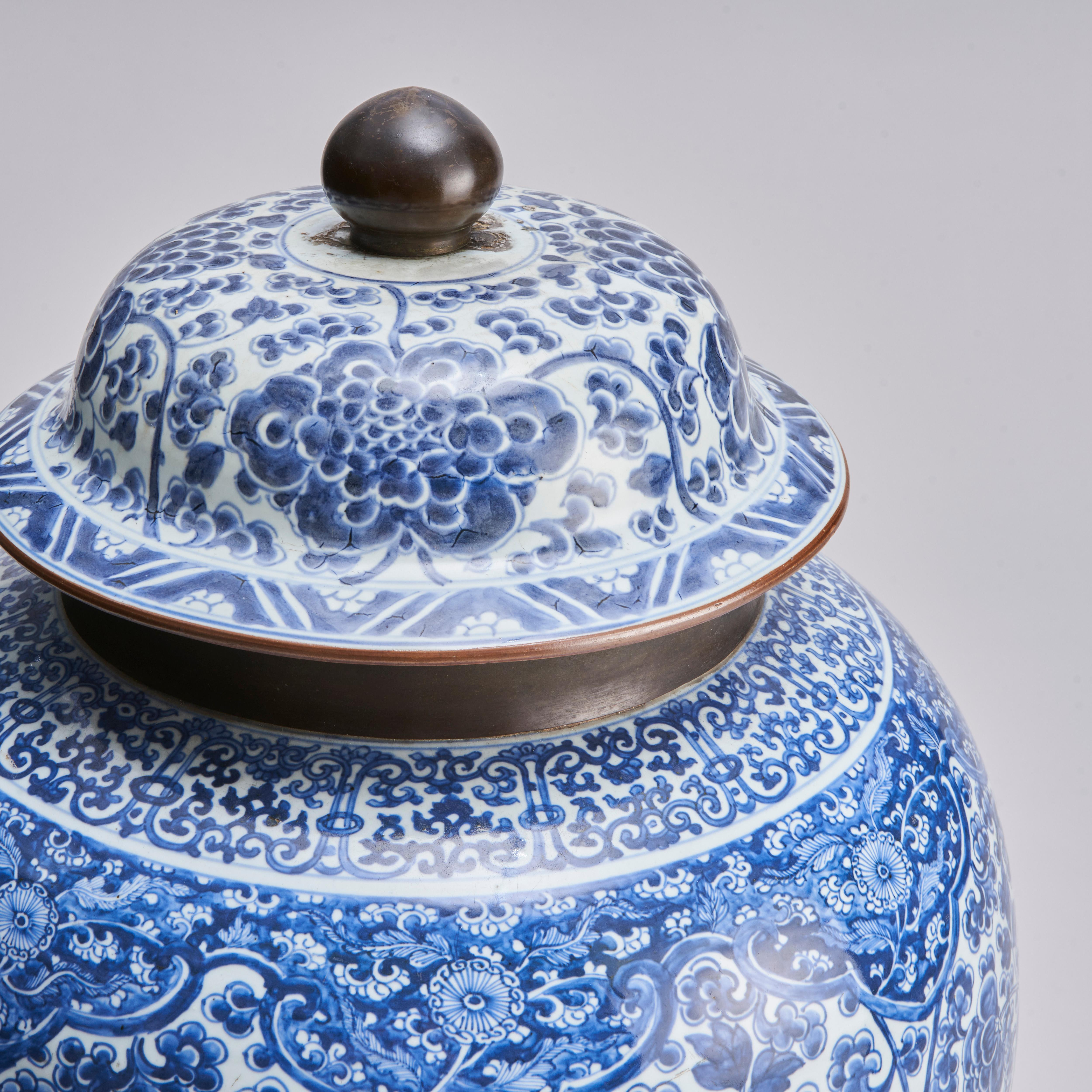 A large, antique Chinese blue and white Temple Jar and cover (18th Century) For Sale 4