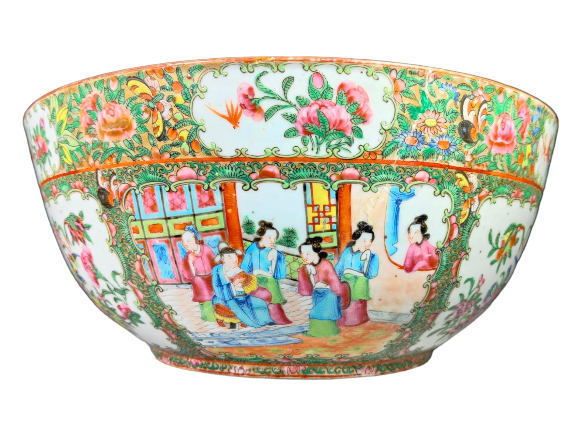 Large Antique Chinese Porcelain Punch Bowl xix Th For Sale 1