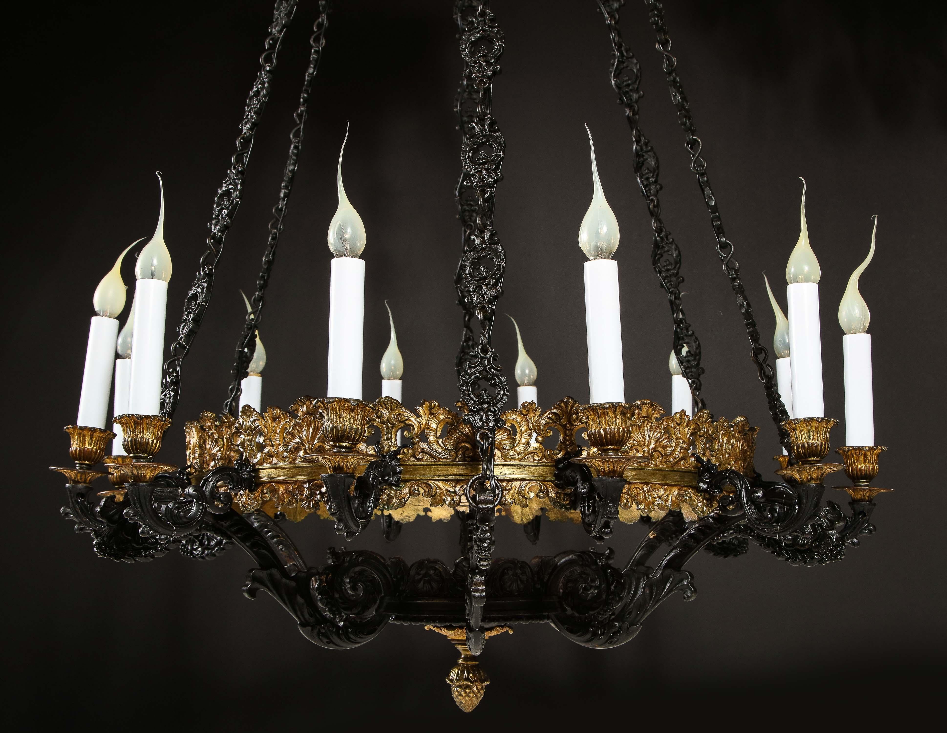 Large Antique French Empire Style Gilt Bronze and Patinated Bronze Chandelier For Sale 3