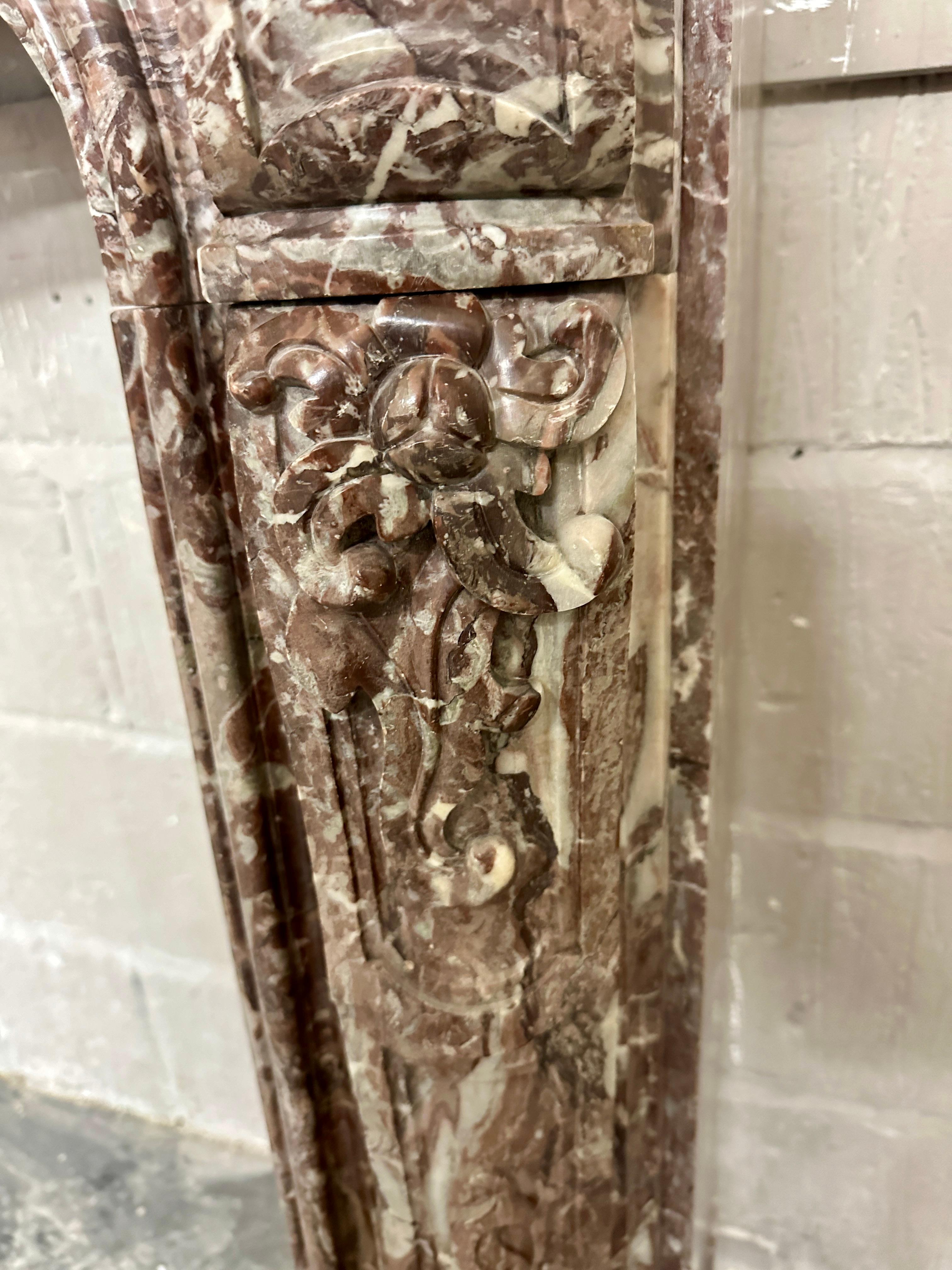 Gran repisa de chimenea de mármol Antique French Louis XV en venta 1