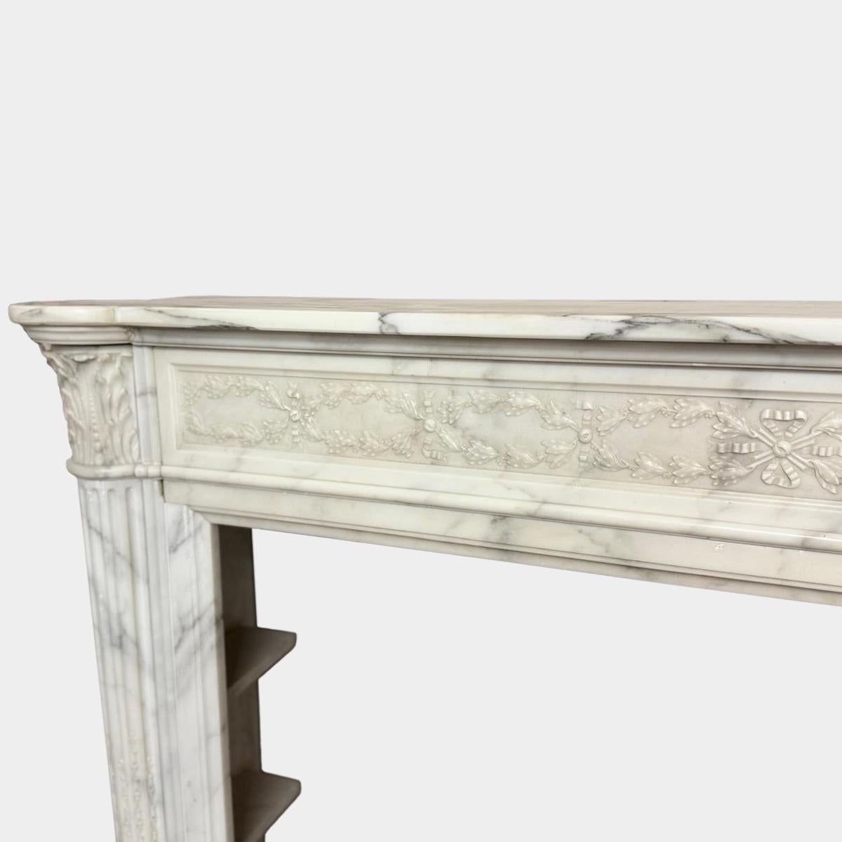 A Large Antique French Louis XVI Style 19th Century  Marble Fireplace Mantel In Good Condition For Sale In London, GB