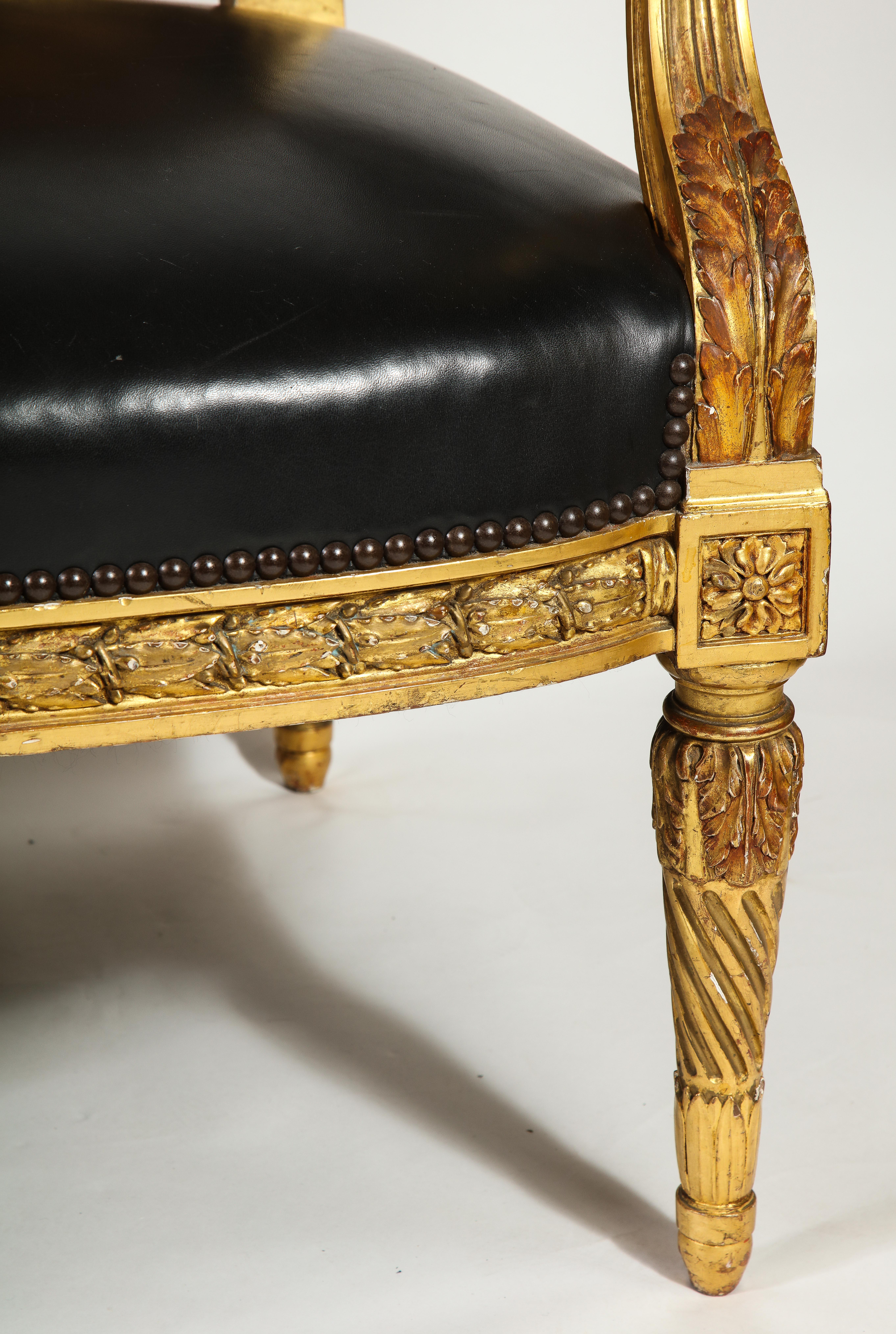 Eine große Antique French Louis XVI Stil Hand geschnitzt Giltwood Sofa im Angebot 3