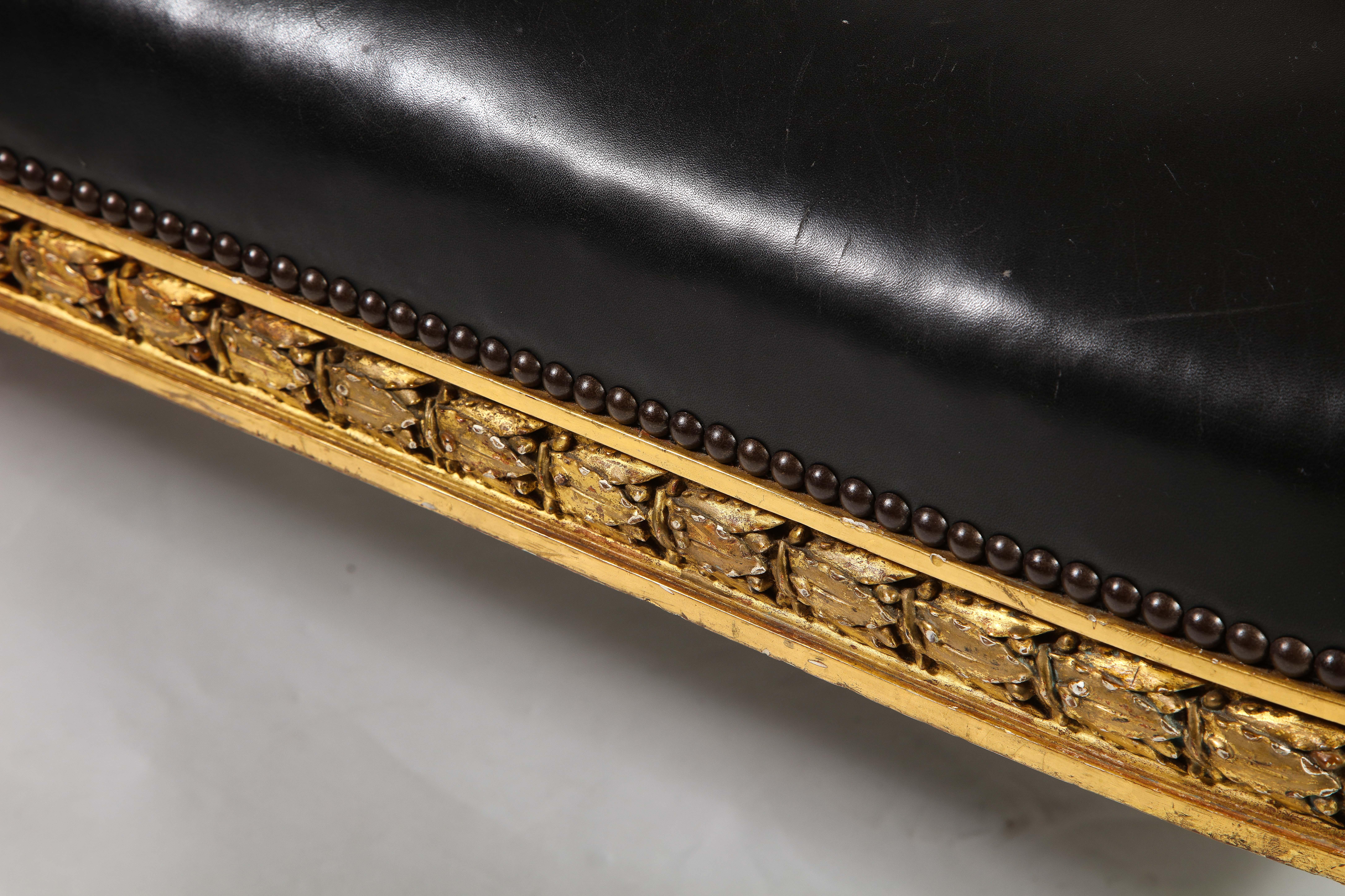 Eine große Antique French Louis XVI Stil Hand geschnitzt Giltwood Sofa im Angebot 6