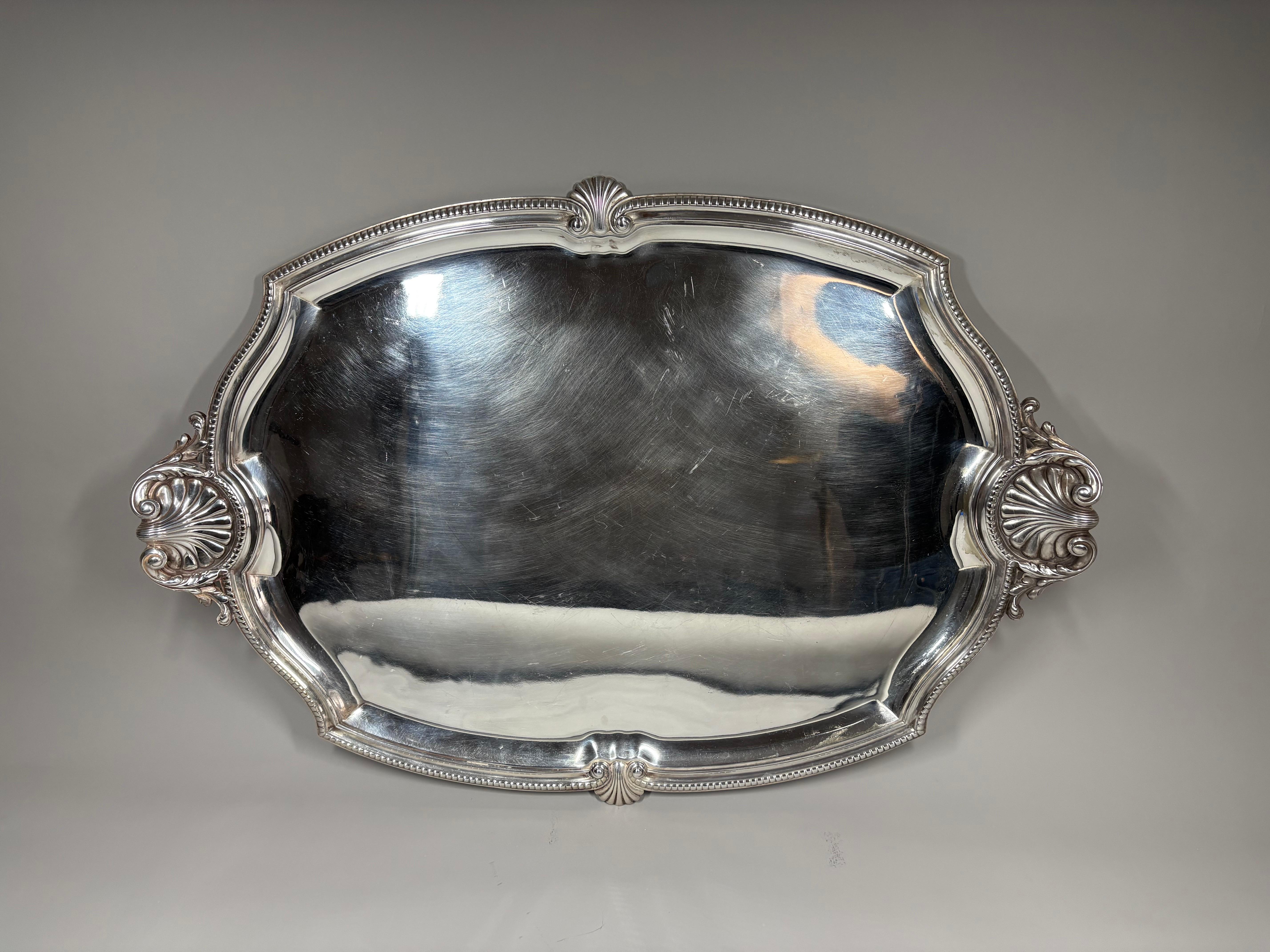 A large antique French Rococo style silvered brass serving tray In condizioni buone in vendita a Sleepy Hollow, NY