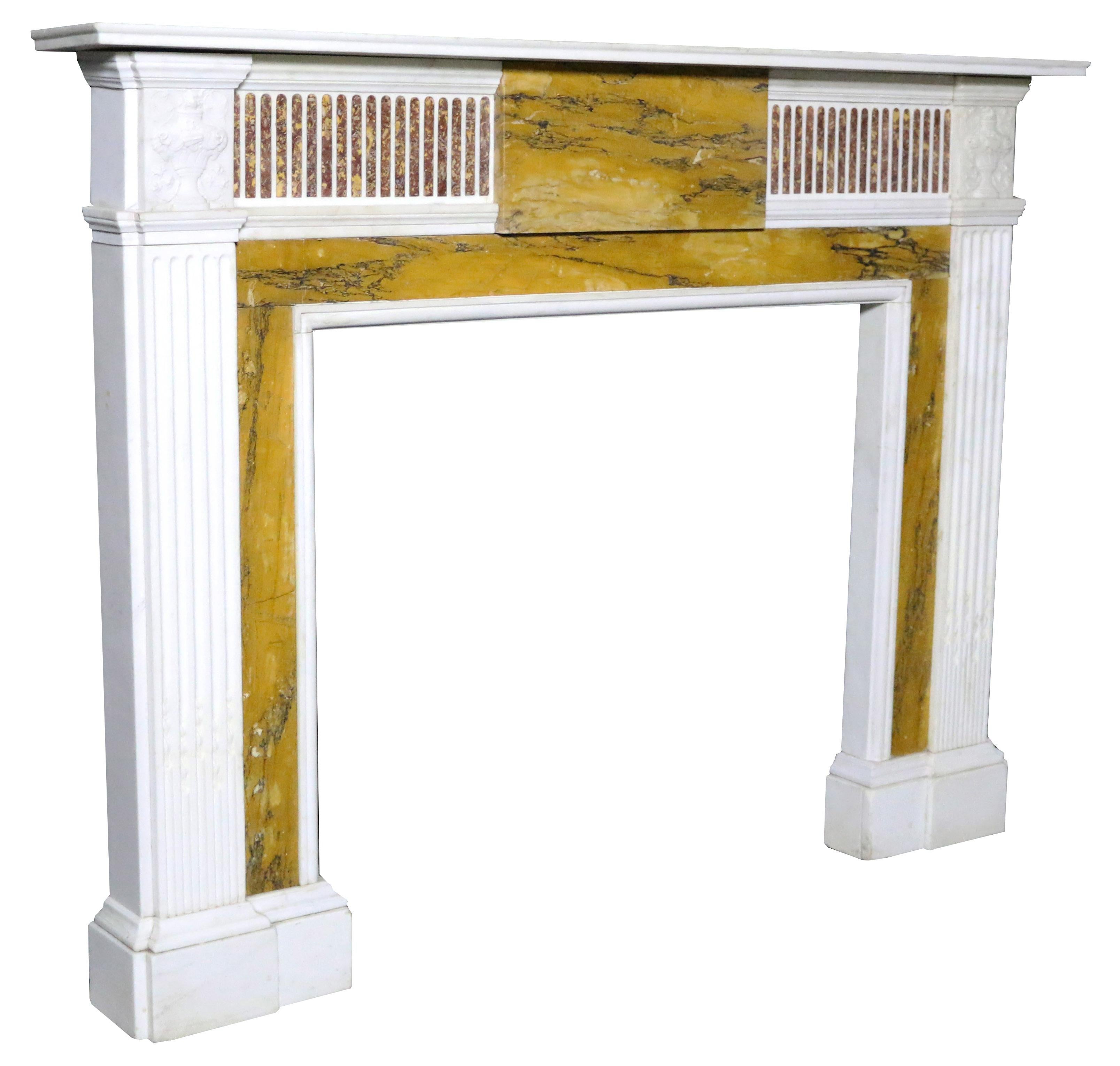 Large Antique George III Style Sienna Marble Fireplace Surround In Good Condition For Sale In Wormelow, Herefordshire