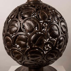Große Art-Déco-Lampe ausough-Eisen, entworfen von Edgar Brandt, gestempelt „E. Brandt“