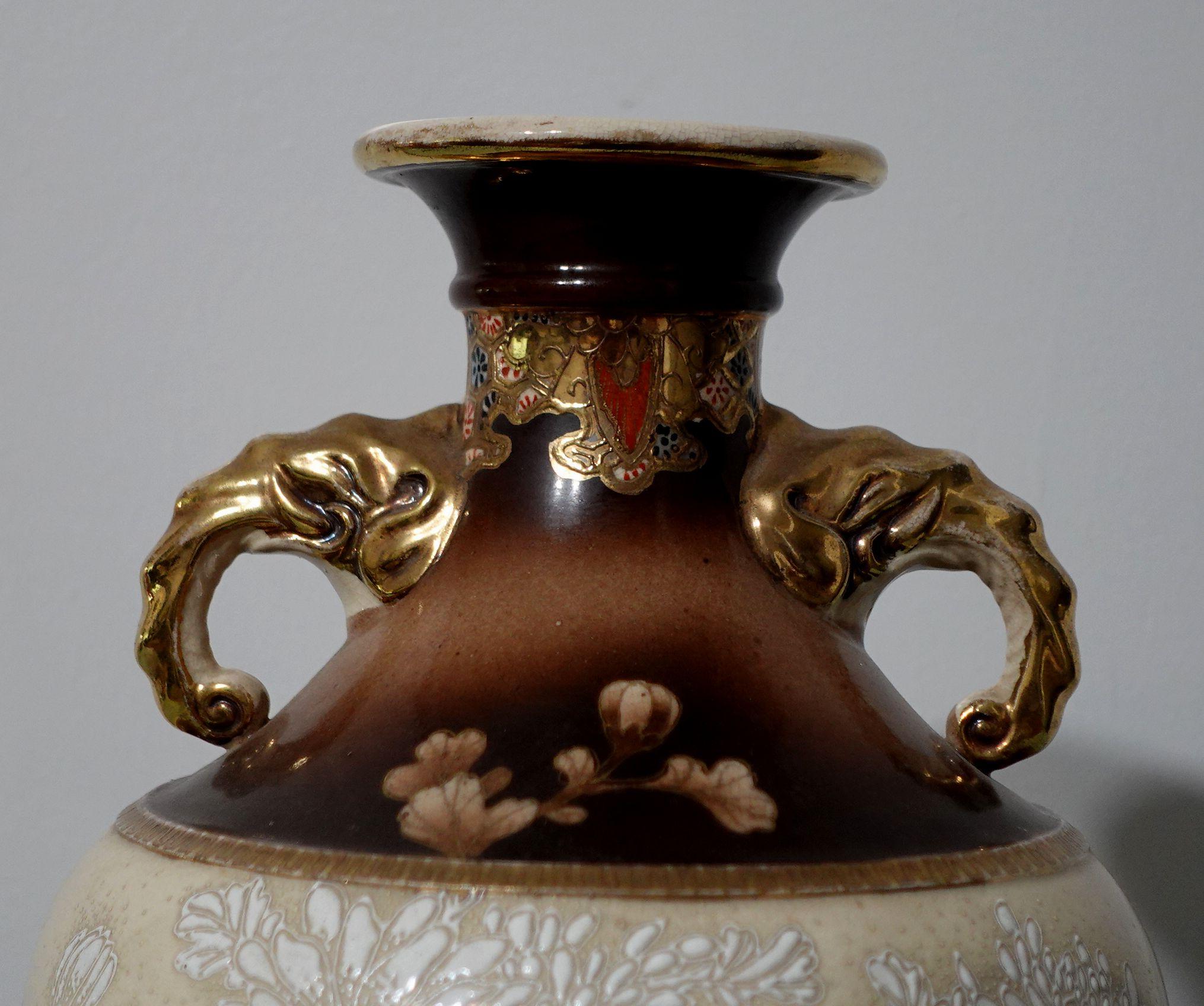 Große japanische Vase im Jugendstil im Satsuma-Stil, signiert (Art nouveau) im Angebot