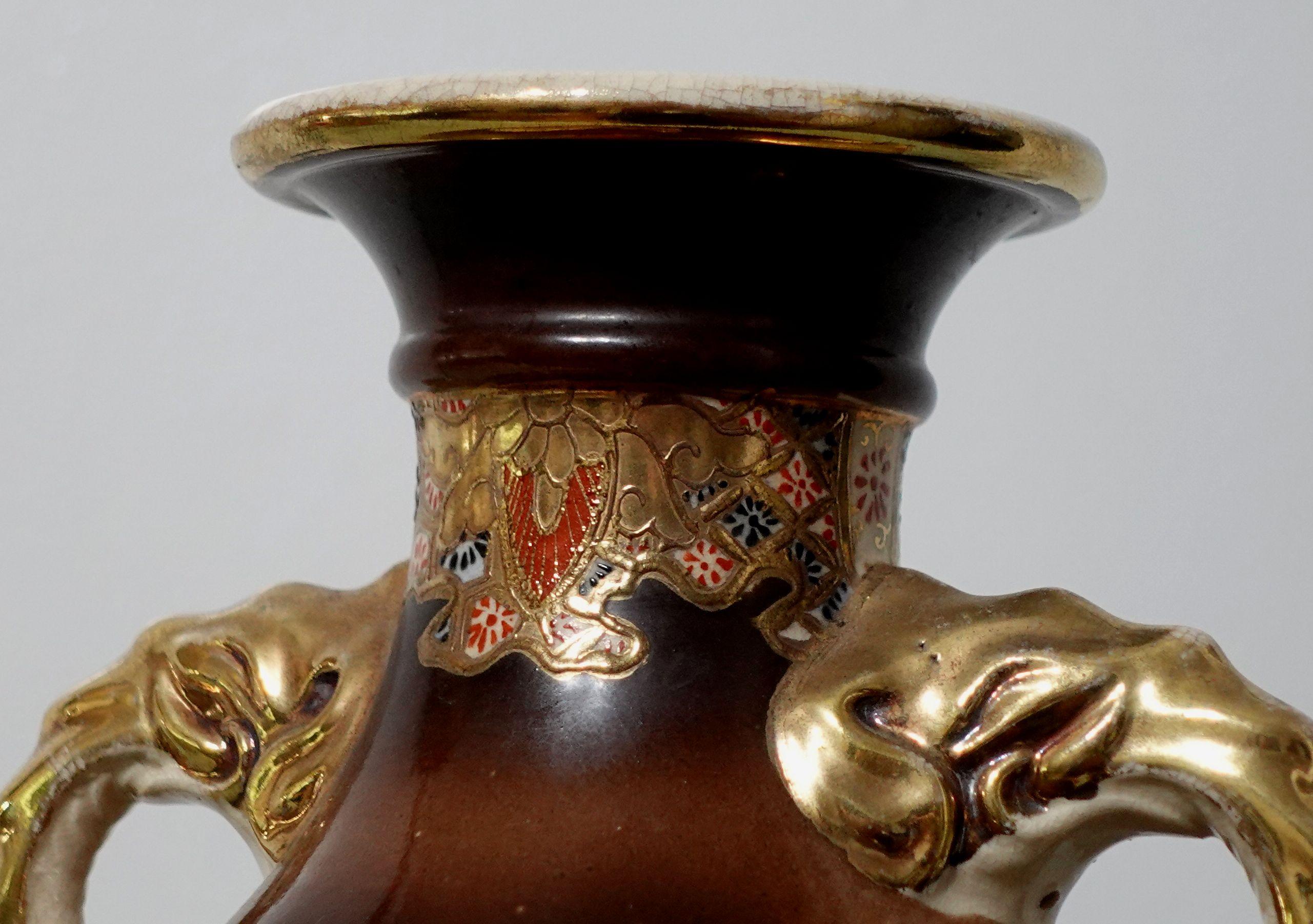 Große japanische Vase im Jugendstil im Satsuma-Stil, signiert im Zustand „Gut“ im Angebot in Norton, MA