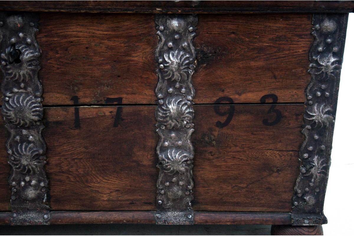 Oak Large, Baroque Trunk from the 18th Century, Antique