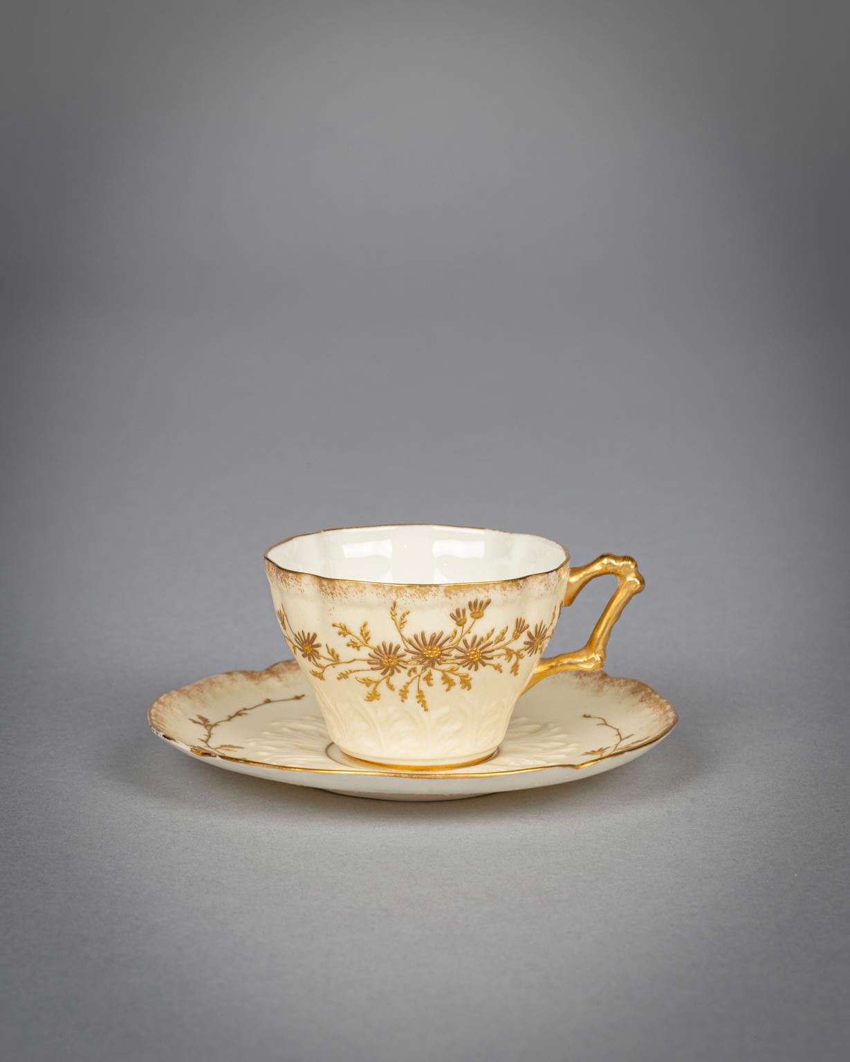 A Large Belleek Willets Porcelain Tea Service, circa 1890 For Sale 4