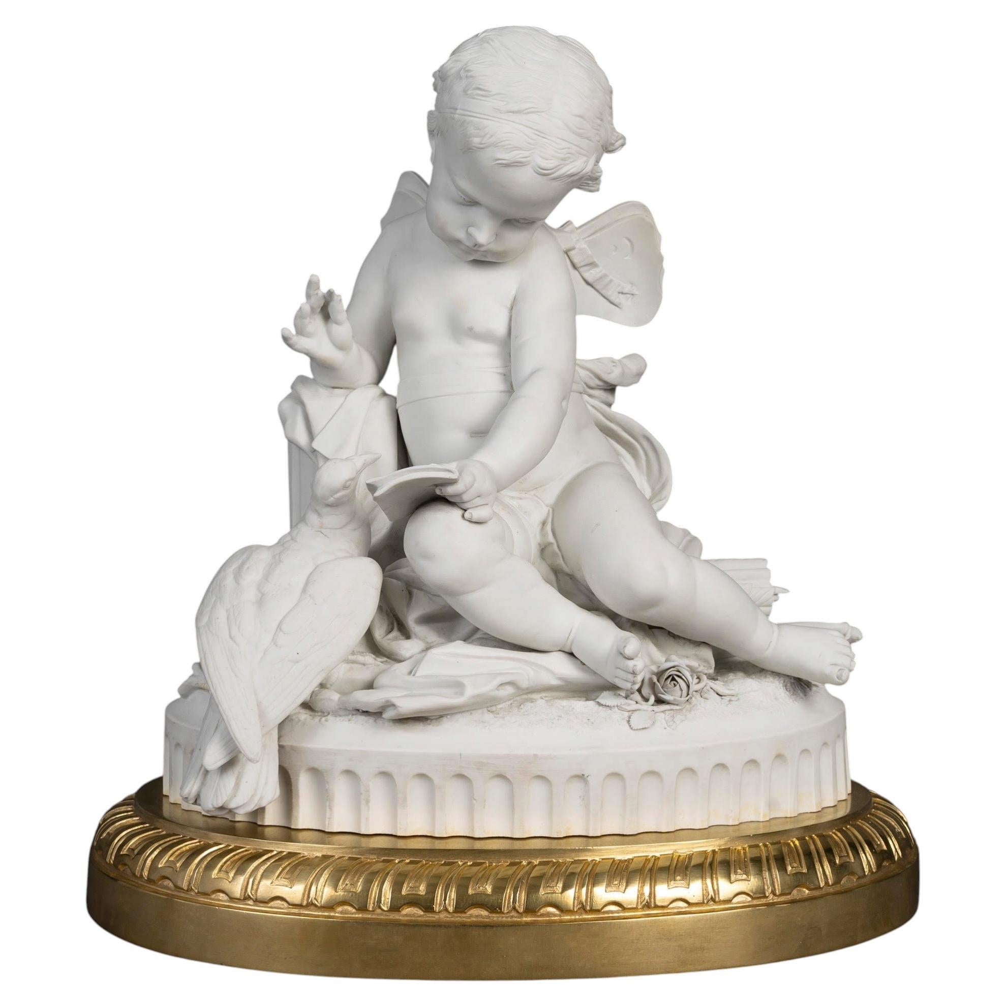 Una gran escultura en forma de galleta, con marco de bronce dorado, de la época de Napoleón III, siglo XIX. en venta