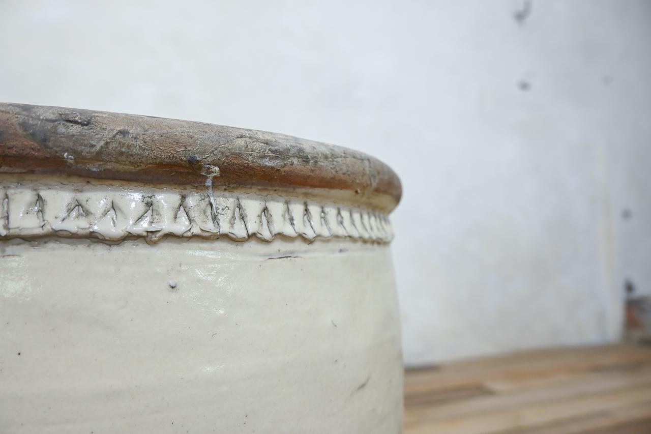 Large Ming Dynasty Cizhou Wear Ovoid Ceramic Planter - Vessel For Sale 7