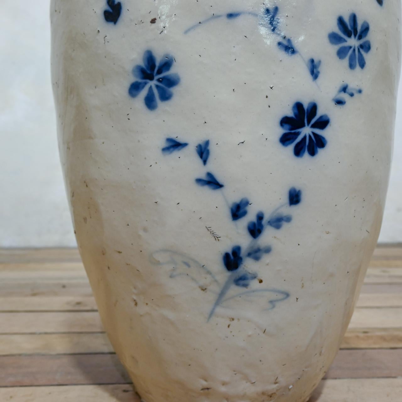 Large Ming Dynasty Cizhou Wear Ovoid Ceramic Planter - Vessel For Sale 1