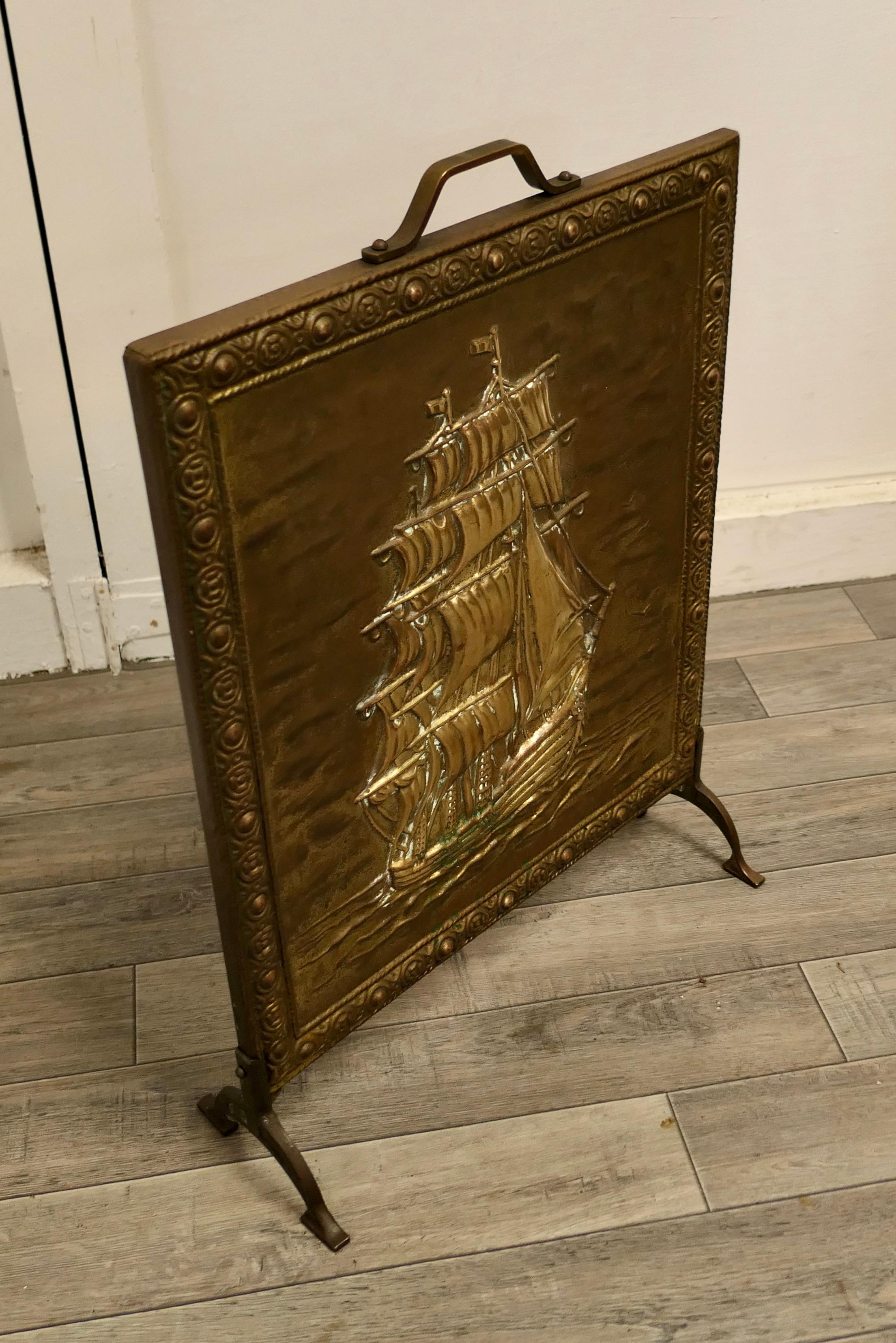 Large Brass Fire Screen with the Cutty Sark In Good Condition For Sale In Chillerton, Isle of Wight