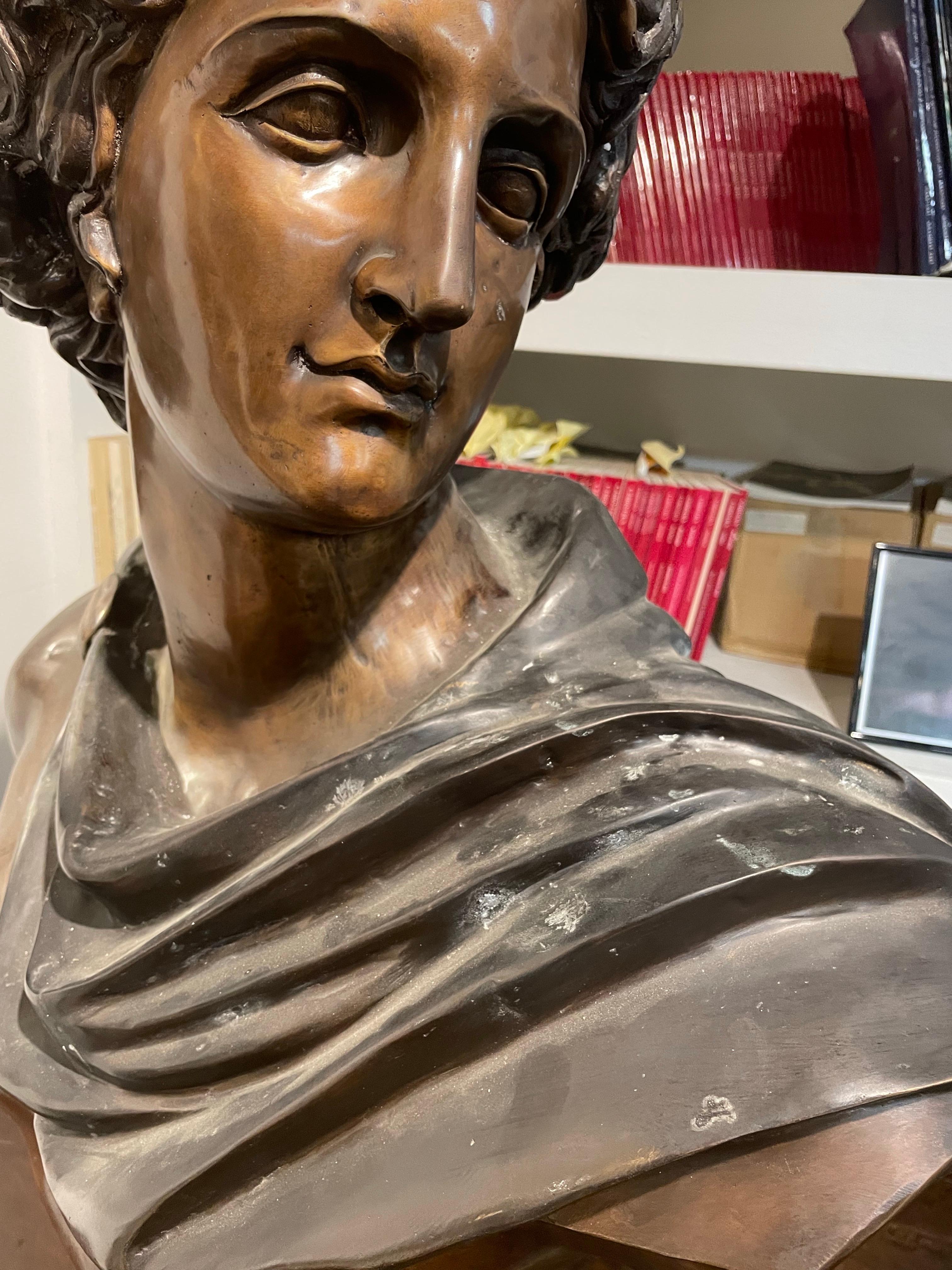 Grande busto di bronzo di Apollo, metà del XX secolo in vendita 2