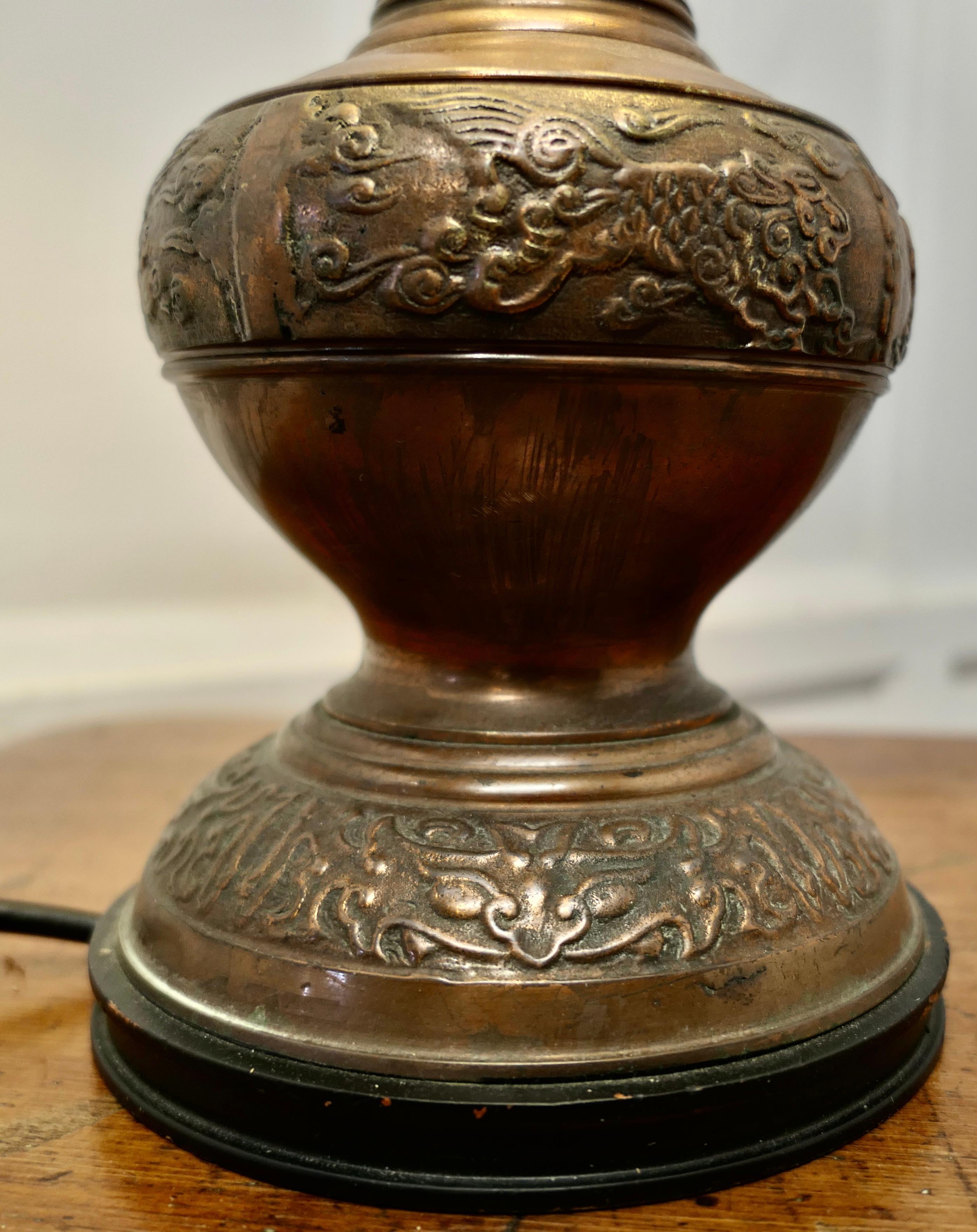 A Large Bulbous Embossed Copper Table Lamp     In Good Condition For Sale In Chillerton, Isle of Wight