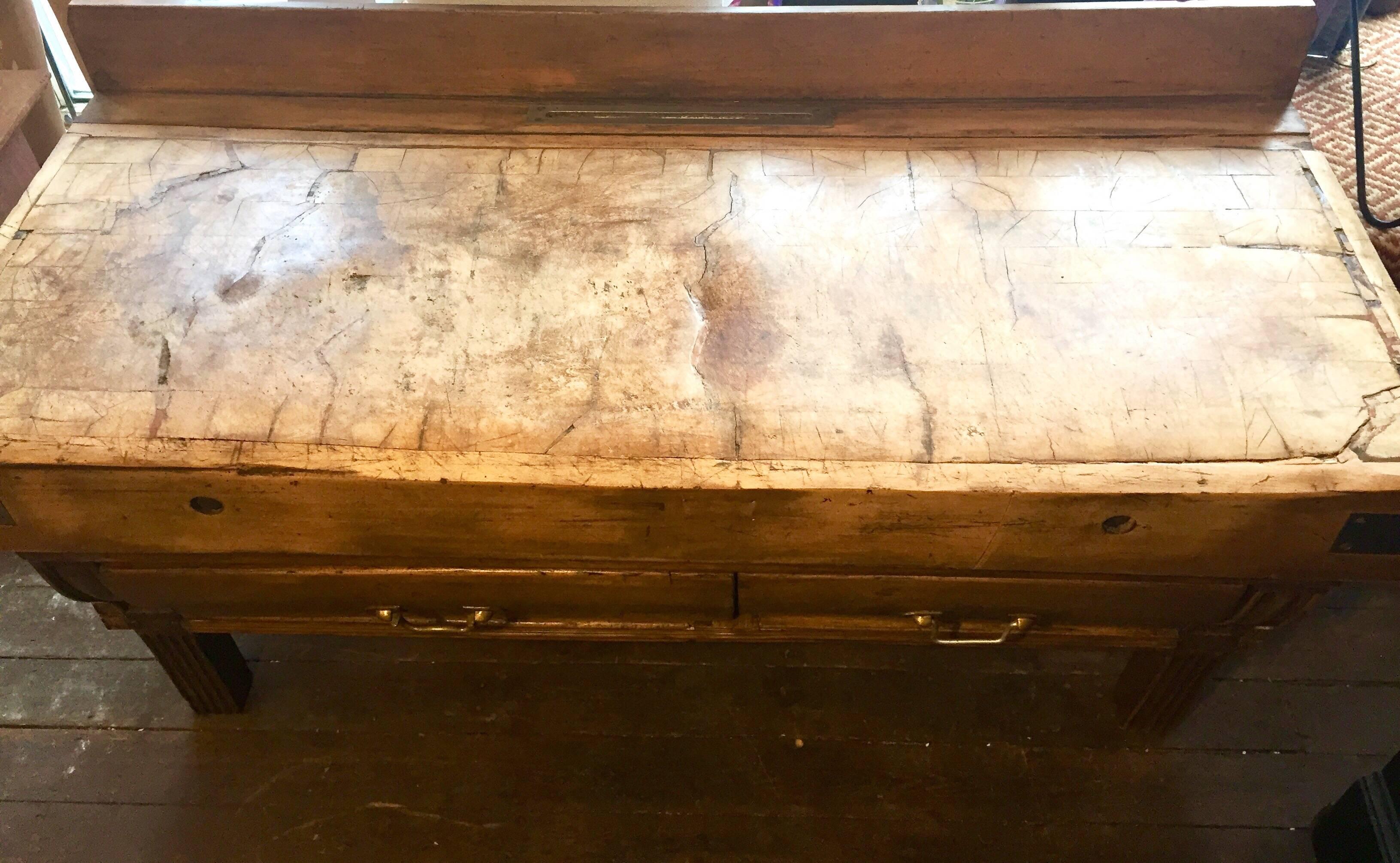 Large 19th Century French Butchers Block with Two Large Drawers In Good Condition In Heathfield, East Sussex