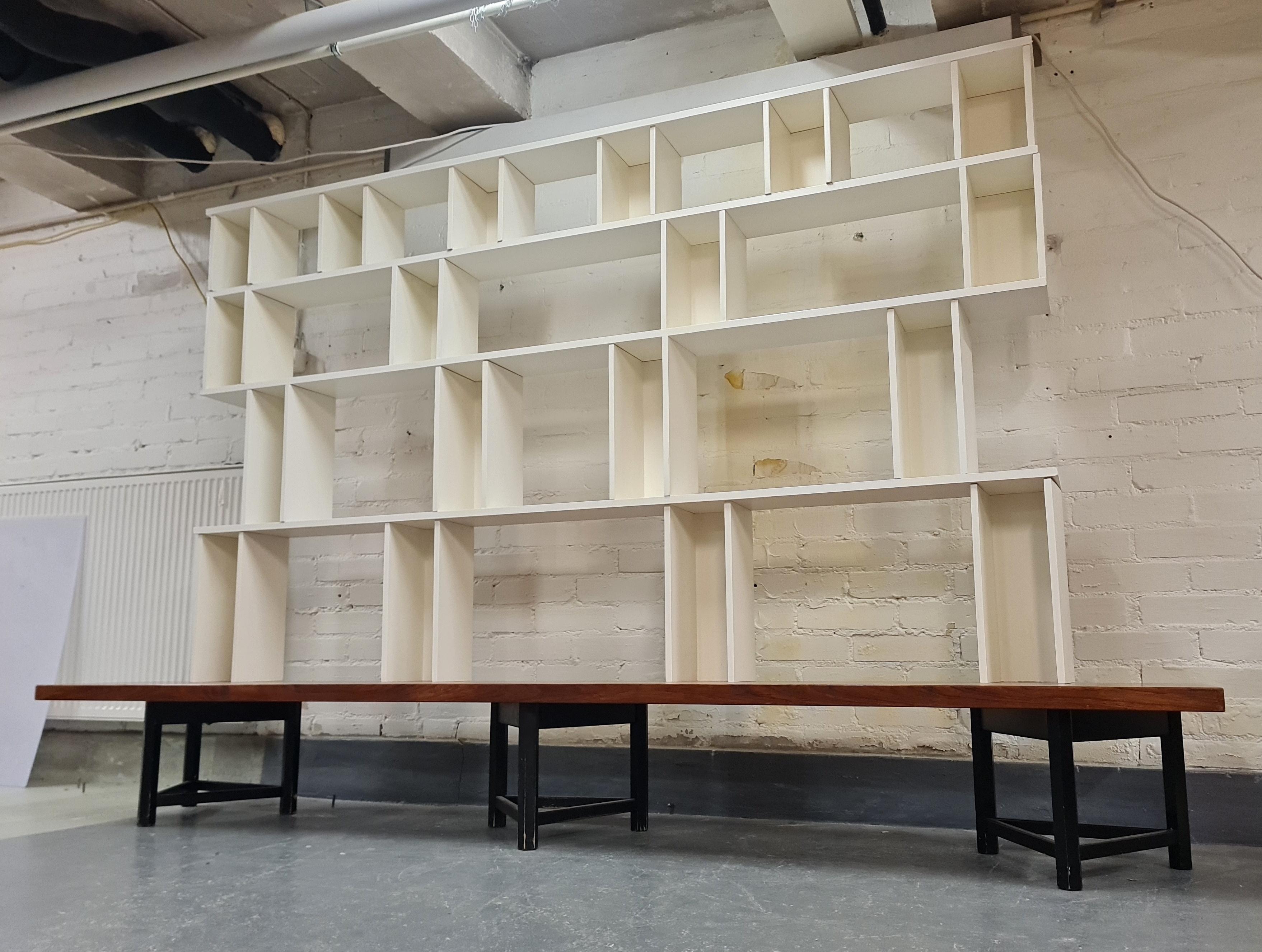 A Large Carl-Gustaf Hiort af Ornäs White Välipala Modular Shelf Unit, HMN 1950s For Sale 1