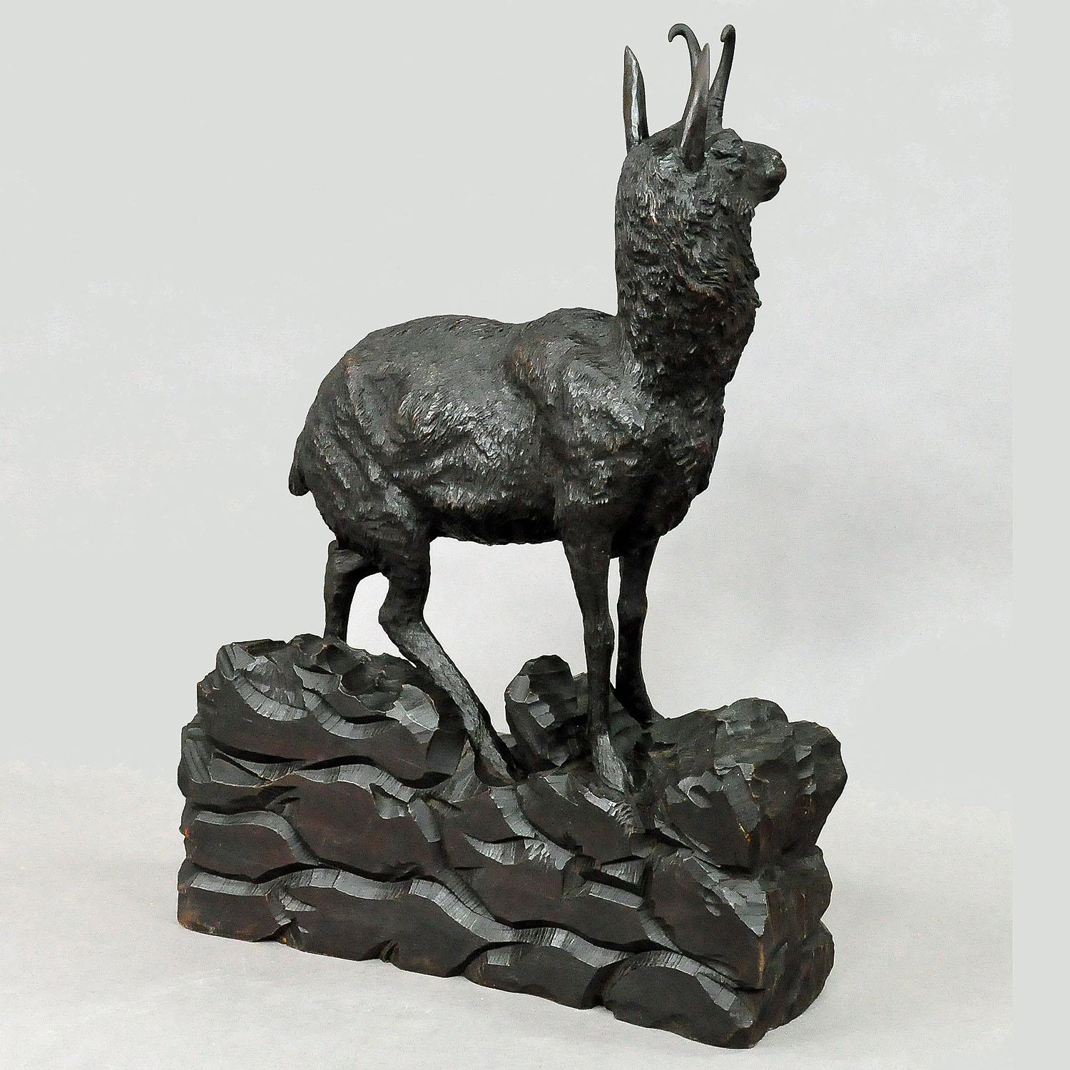 Large Carved Wood Chamois Sculpture, Black Forest, circa 1900 For Sale 1