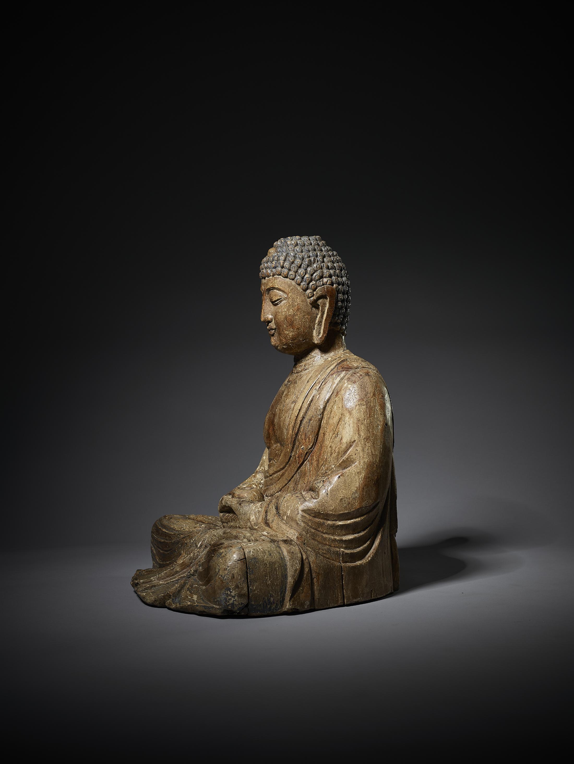 Hand-Carved A Large Carved Wooden Figure Of Buddha, Ming Dynasty