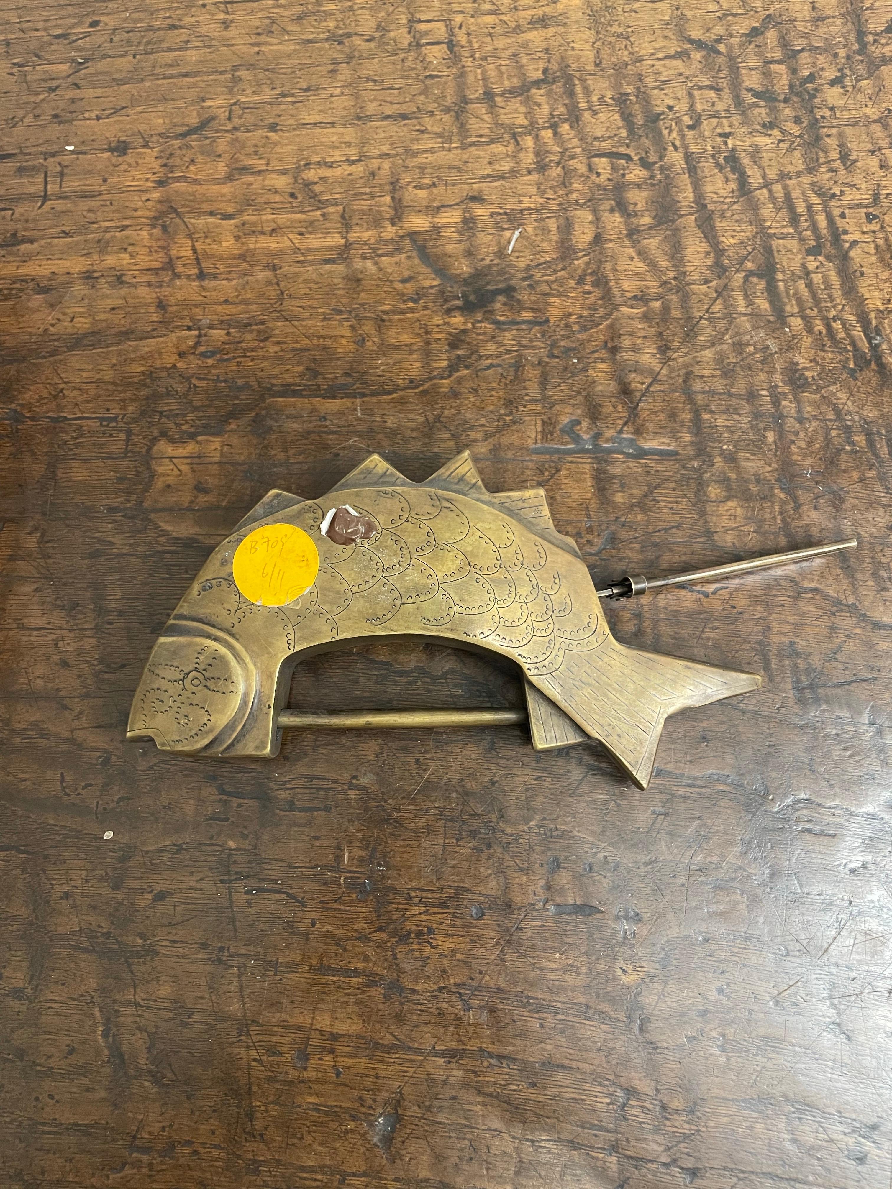 Hand-Crafted A Large Chinese Brass Fish Lock with Key, Early 20th Century For Sale