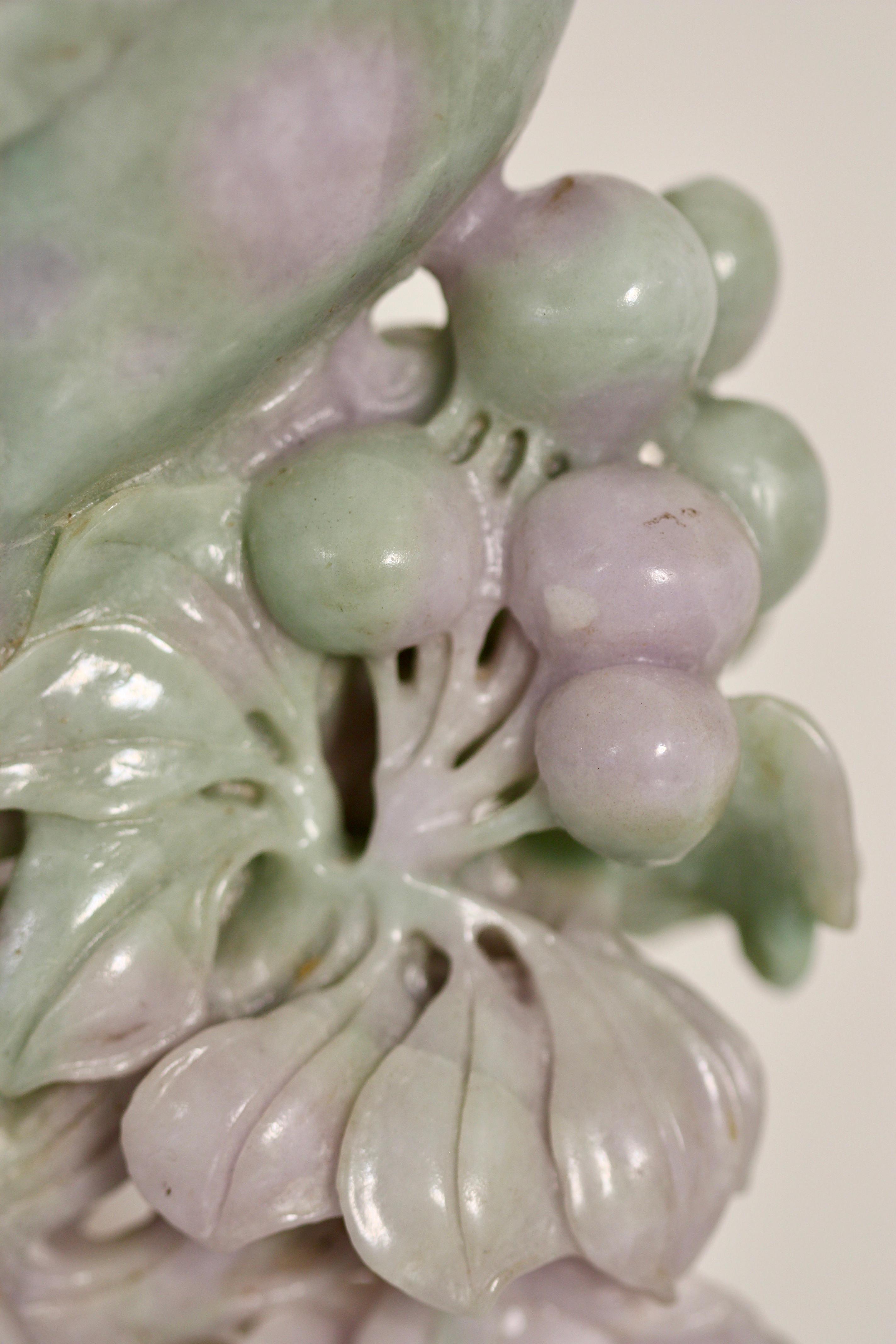 Jade Grande figurine chinoise en jadéite lavande sculptée d'un 