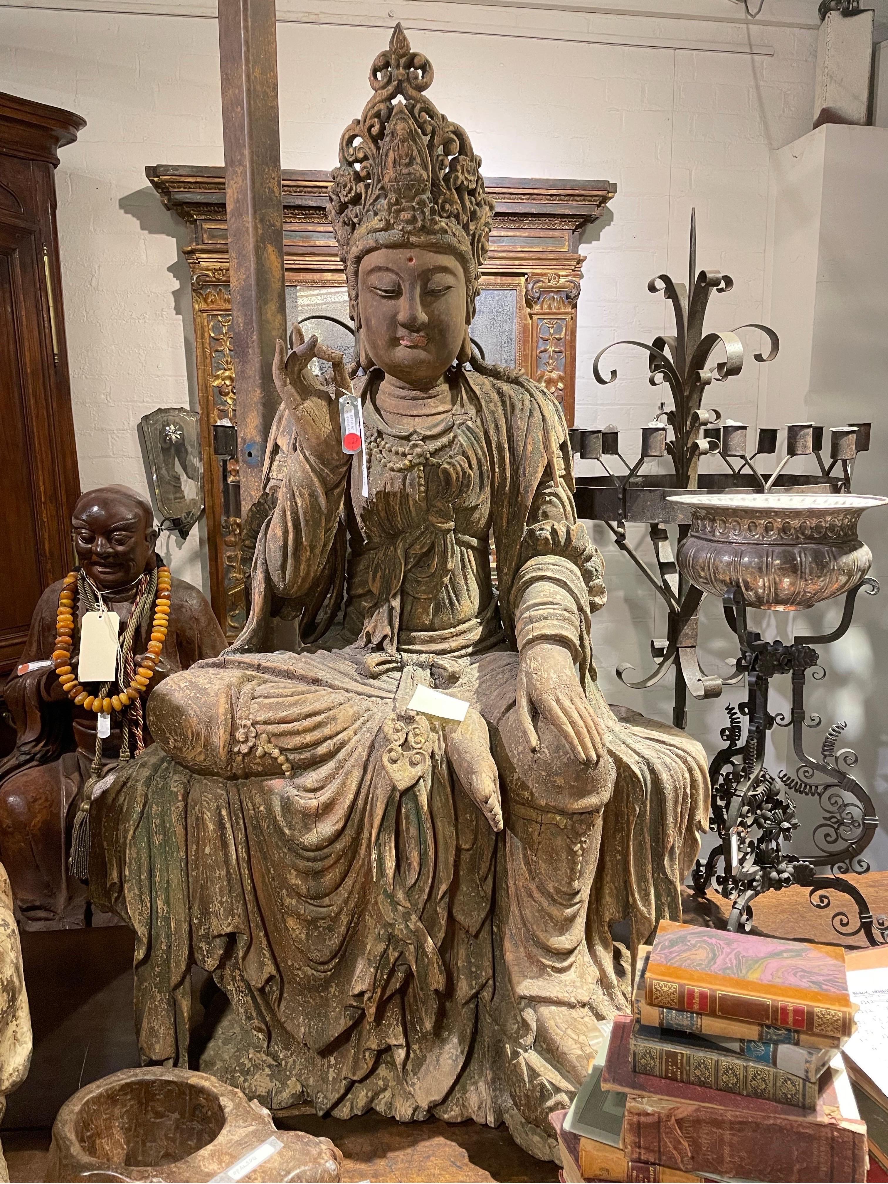 Impresionante representación de Guanyin, la Bodhisattva de la compasión, cuyo nombre significa 